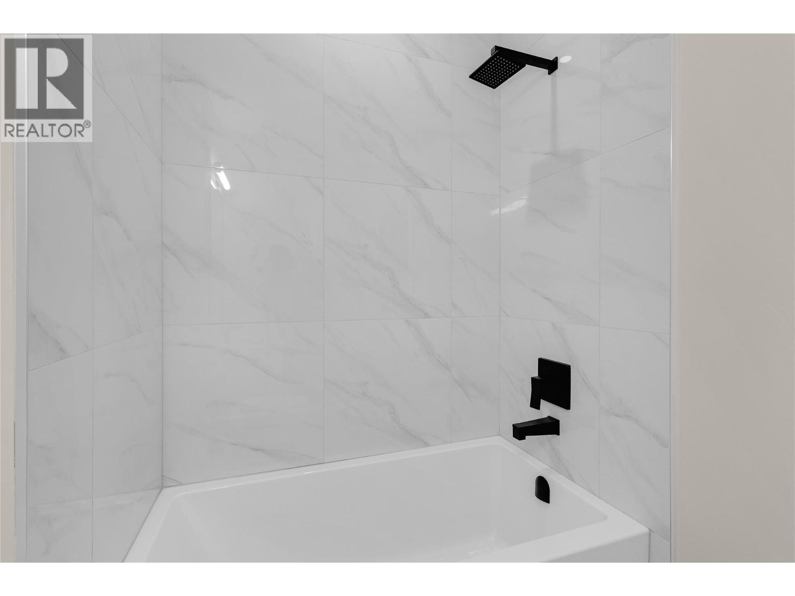 Picture for Unit #102, 6811 Nighthawk  Drive https://www.cirrealty.ca/reb/bc/0/10364920_37.jpg