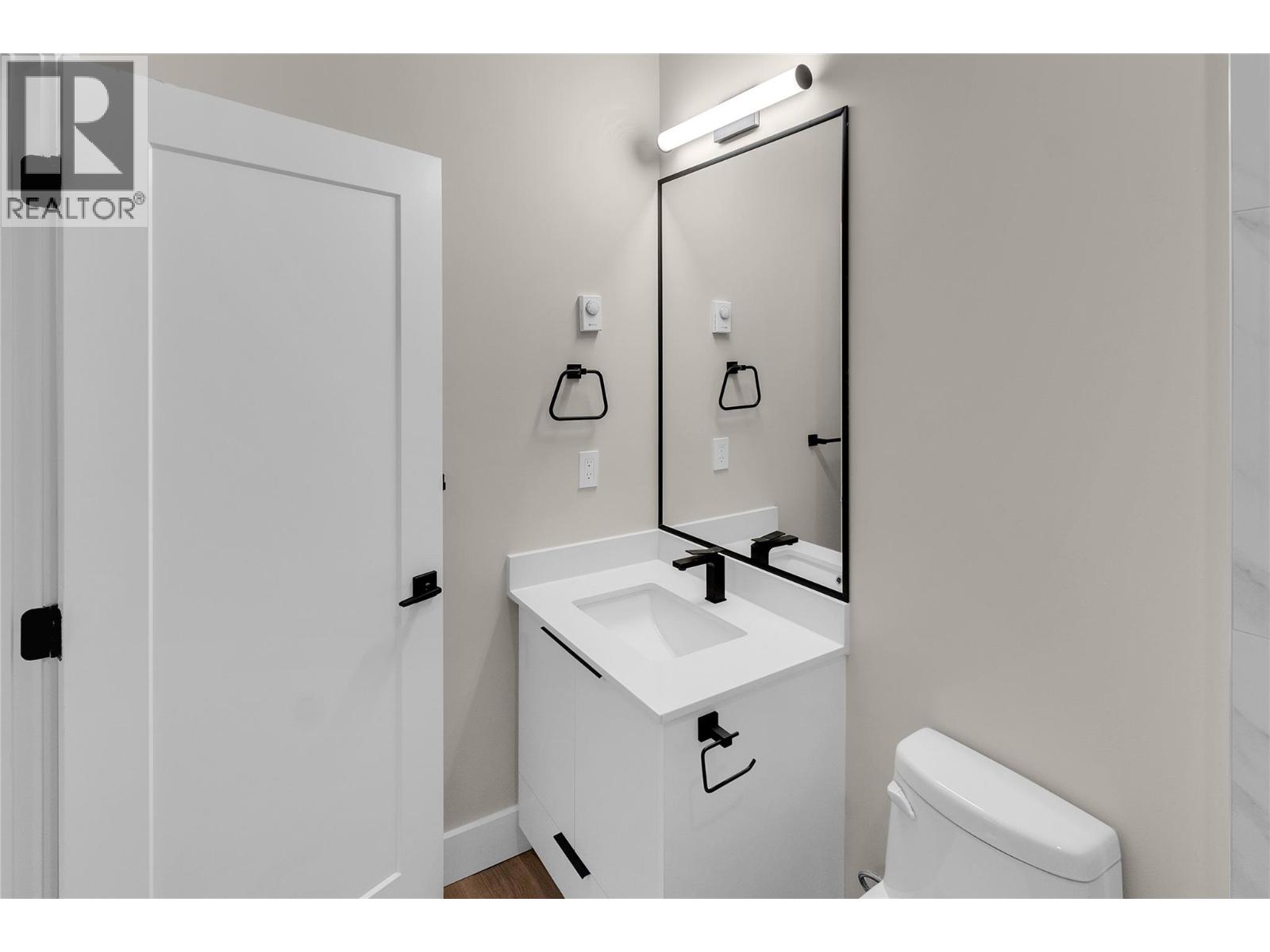 Picture for Unit #102, 6811 Nighthawk  Drive https://www.cirrealty.ca/reb/bc/0/10364920_38.jpg