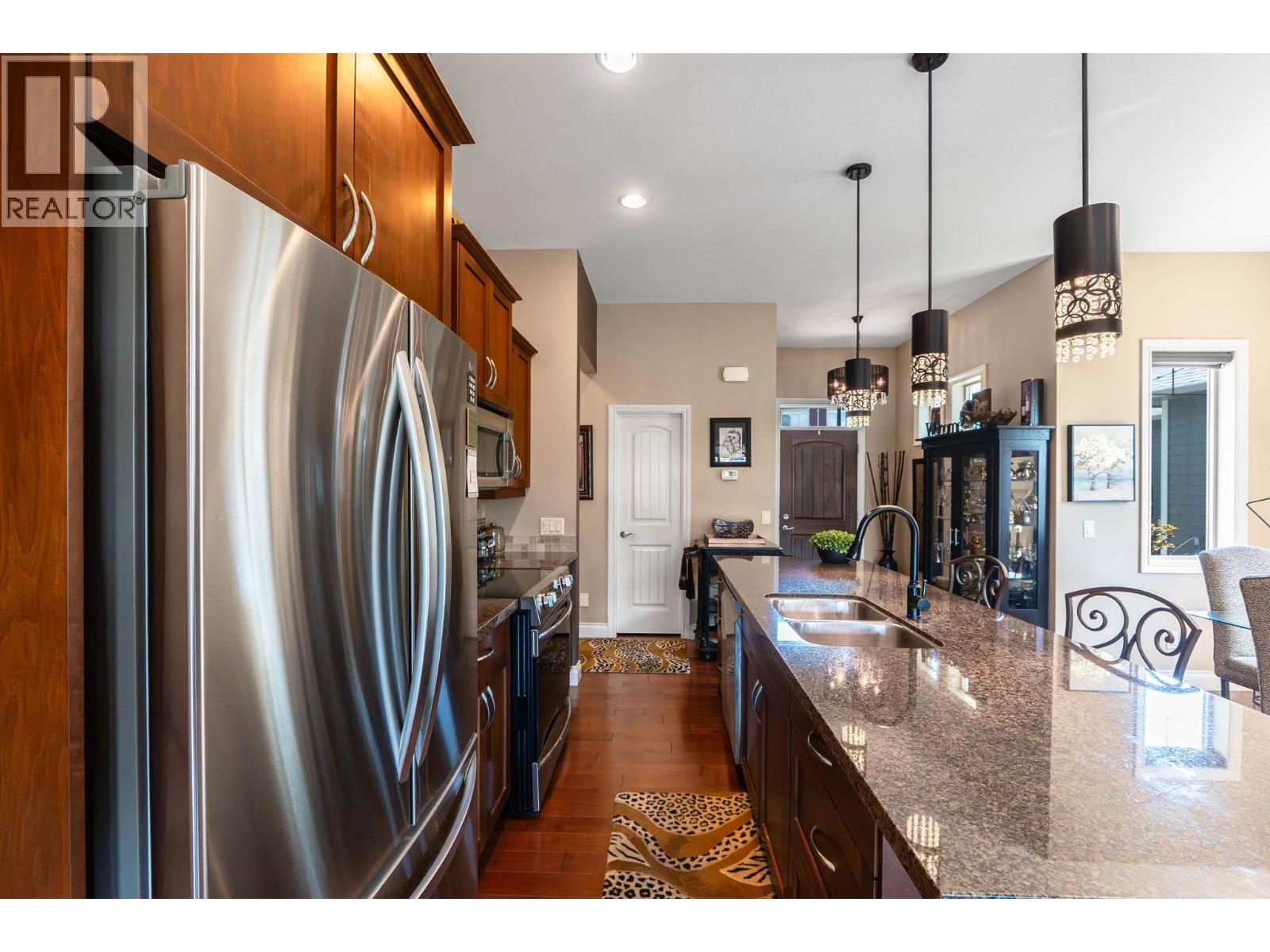 Picture for Unit #26, 875 Stockley  Street https://www.cirrealty.ca/reb/bc/0/10364950_10.jpg