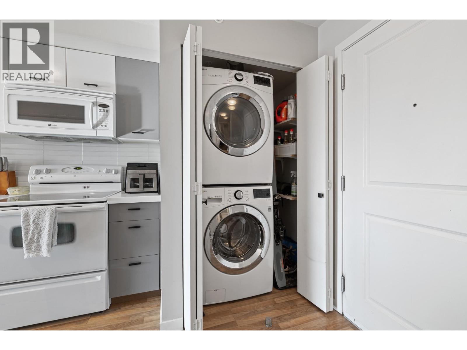 Picture for Unit #406, 1550 Dickson  Avenue https://www.cirrealty.ca/reb/bc/0/10364980_11.jpg