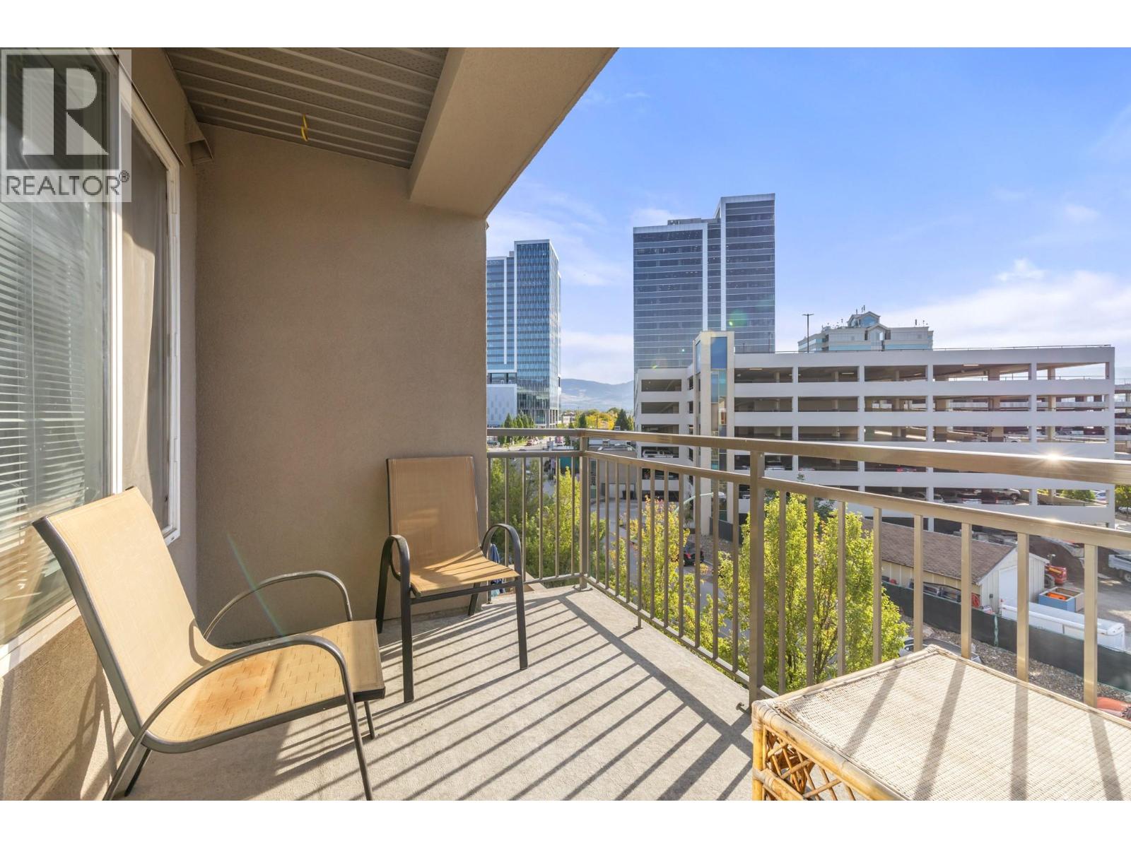 Picture for Unit #406, 1550 Dickson  Avenue https://www.cirrealty.ca/reb/bc/0/10364980_14.jpg