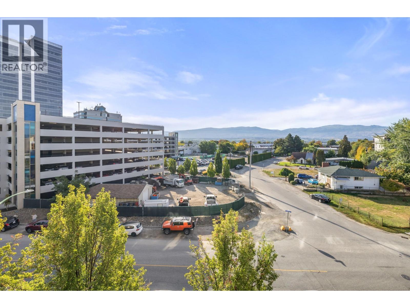 Picture for Unit #406, 1550 Dickson  Avenue https://www.cirrealty.ca/reb/bc/0/10364980_15.jpg