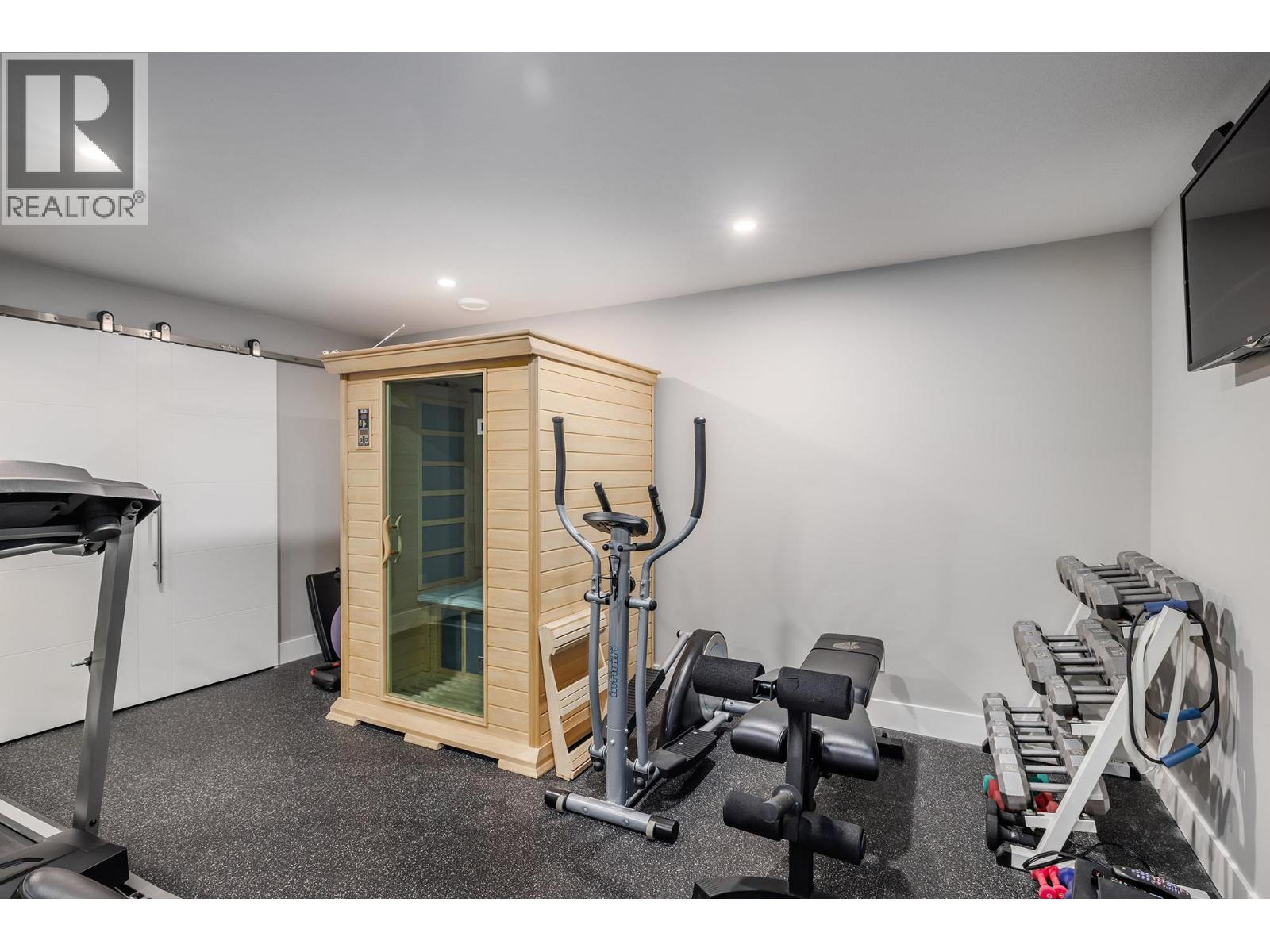 Picture for 2501 Tallus Heights  Drive https://www.cirrealty.ca/reb/bc/0/10365190_28.jpg