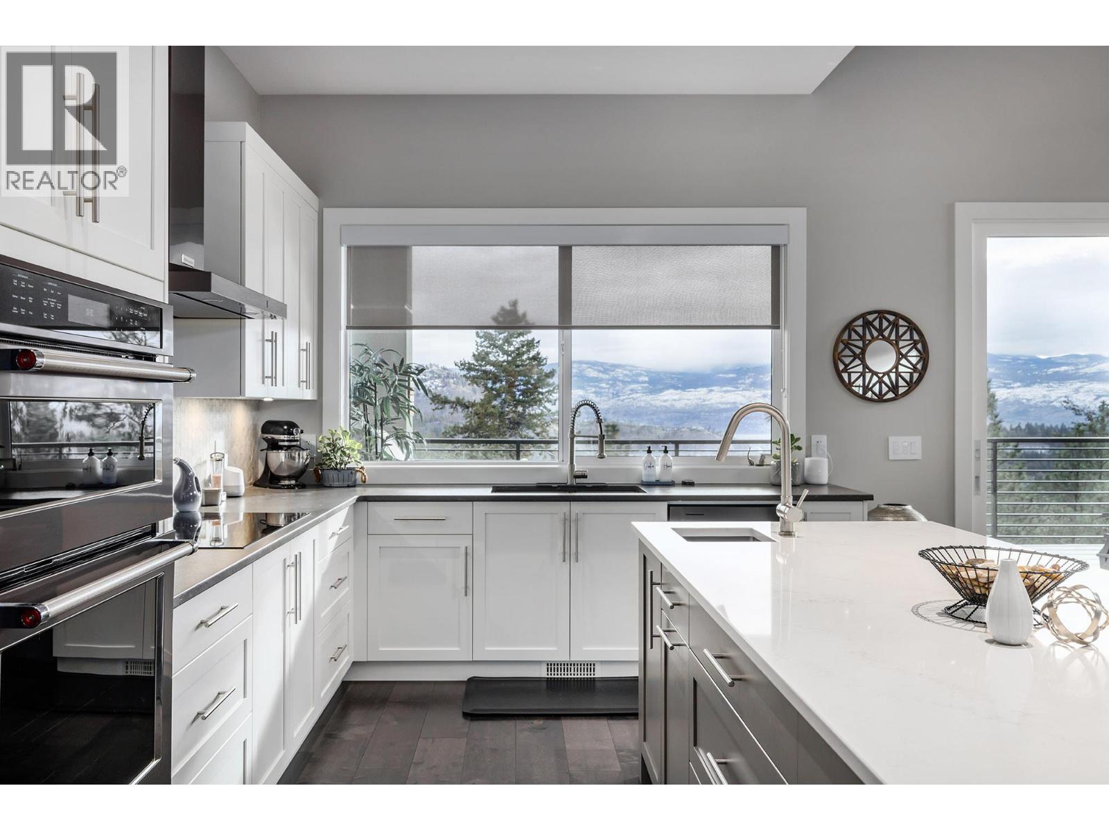 Picture for 2501 Tallus Heights  Drive https://www.cirrealty.ca/reb/bc/0/10365190_9.jpg