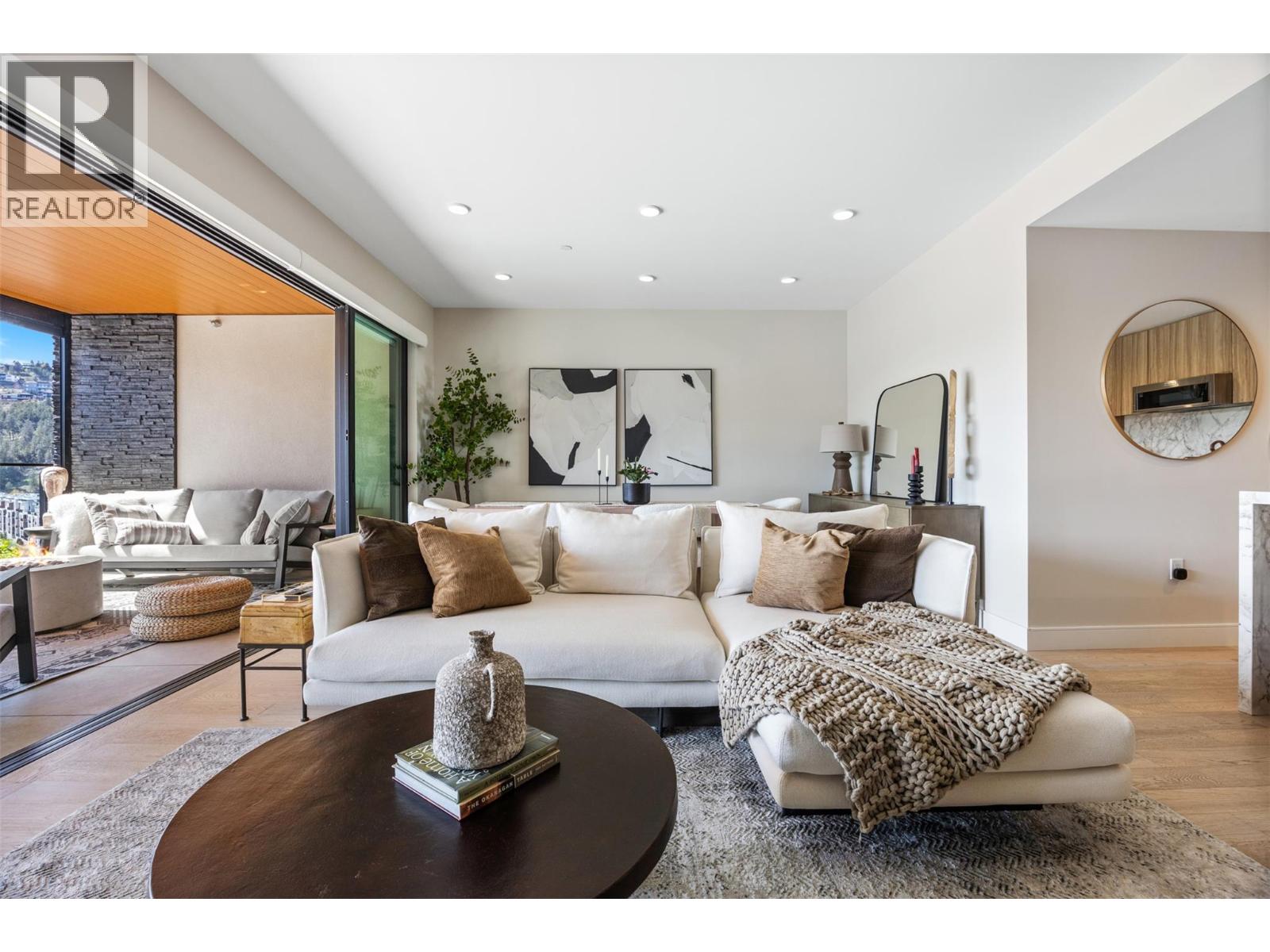 Picture for Unit #3308, 3000 Ariva  Drive https://www.cirrealty.ca/reb/bc/0/10365260_11.jpg