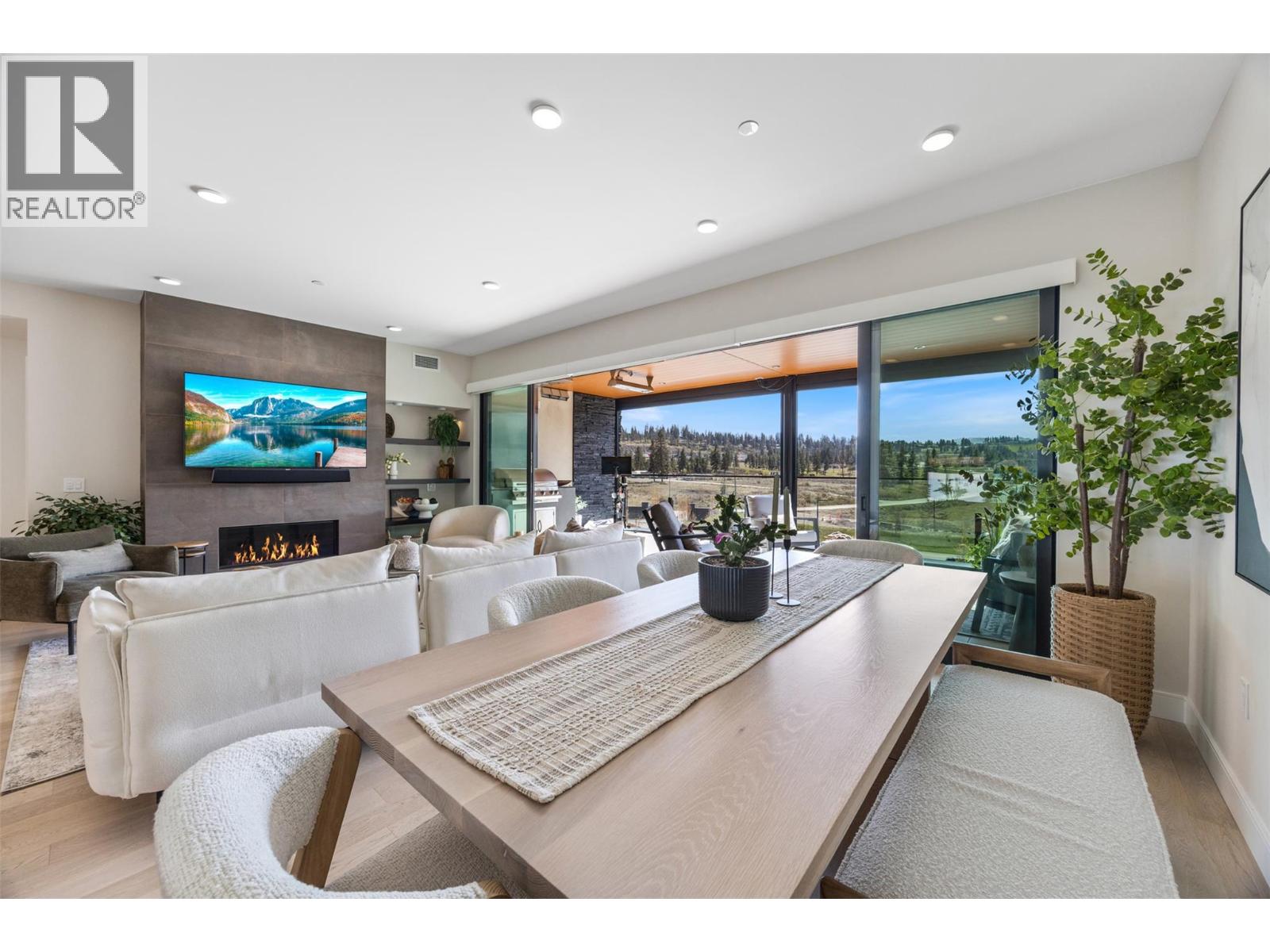 Picture for Unit #3308, 3000 Ariva  Drive https://www.cirrealty.ca/reb/bc/0/10365260_12.jpg