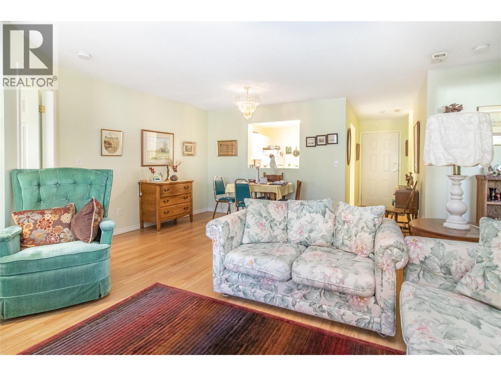 Picture for Unit #103, 920 Glenwood  Avenue https://www.cirrealty.ca/reb/bc/0/10365400_10.jpg