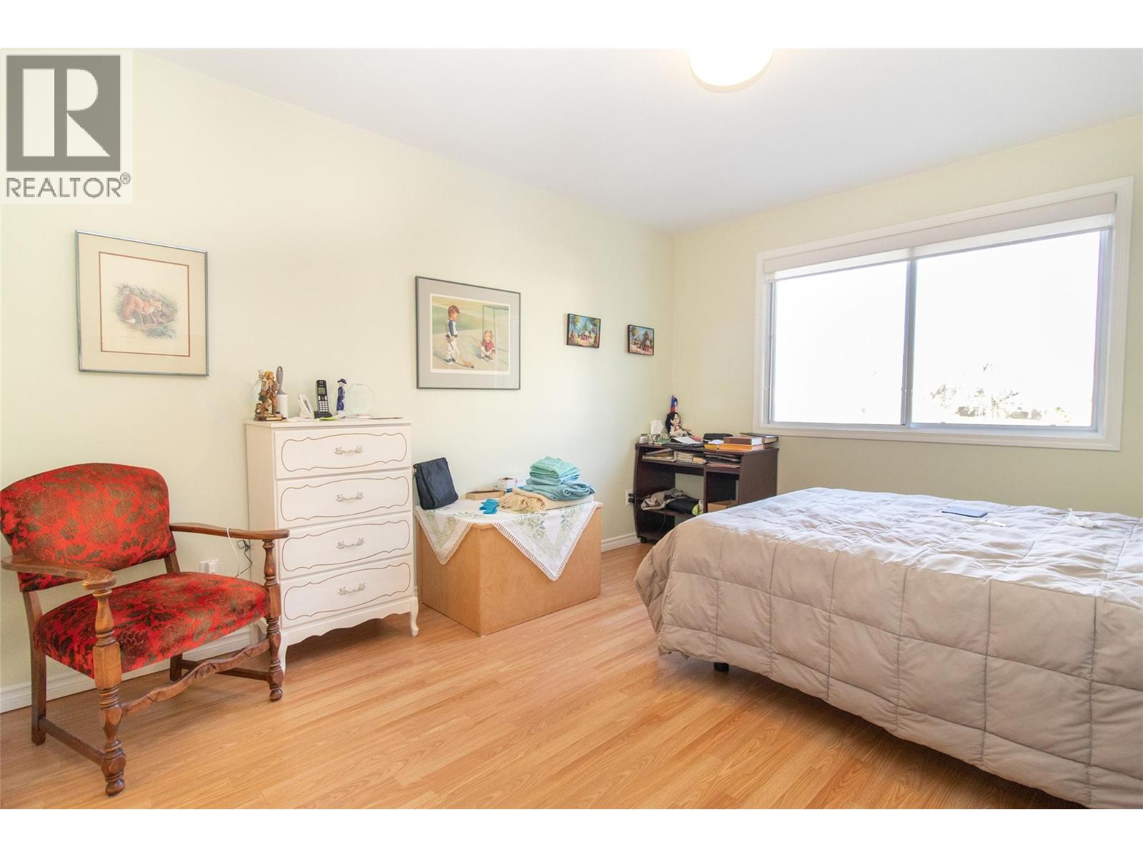 Picture for Unit #103, 920 Glenwood  Avenue https://www.cirrealty.ca/reb/bc/0/10365400_14.jpg