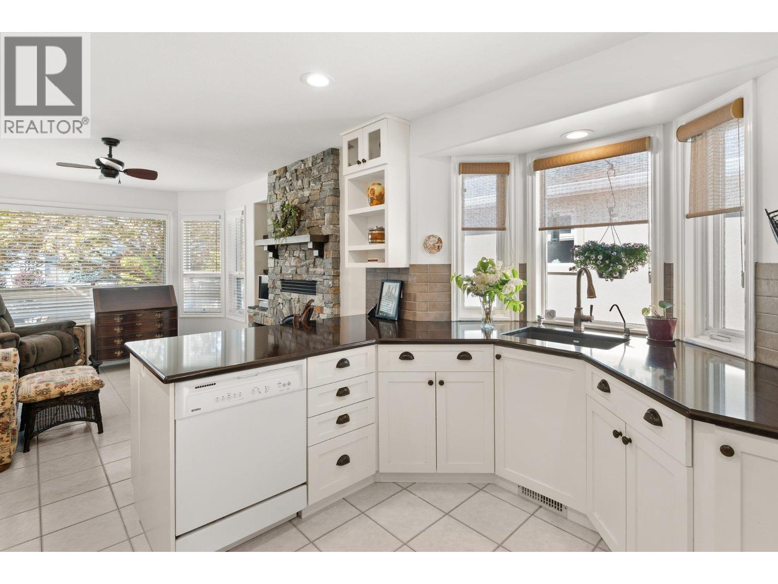 Picture for 3889 Gallaghers  Grange https://www.cirrealty.ca/reb/bc/0/10365510_9.jpg