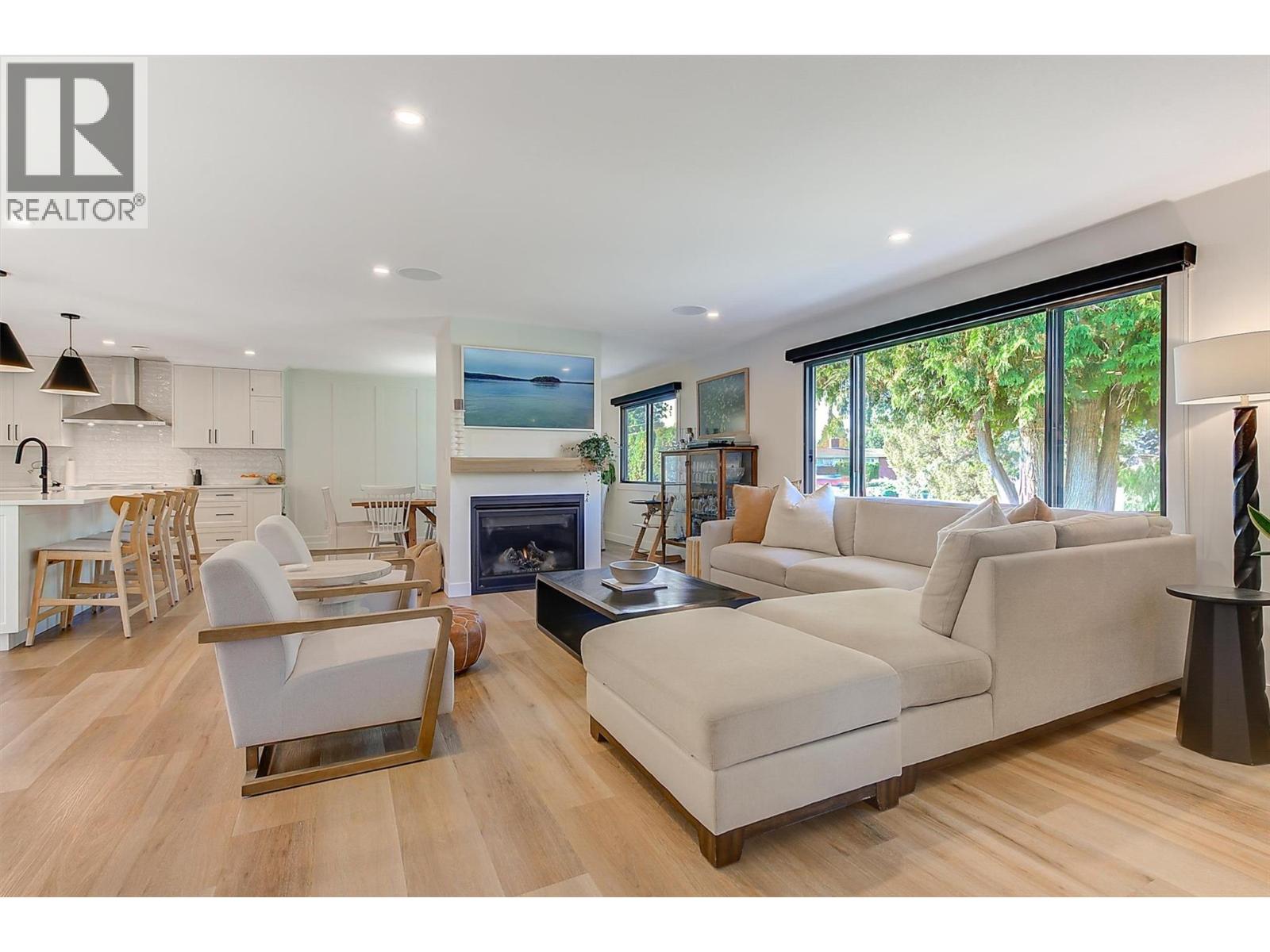 Picture for 3361 Hall  Road https://www.cirrealty.ca/reb/bc/0/10365620_11.jpg