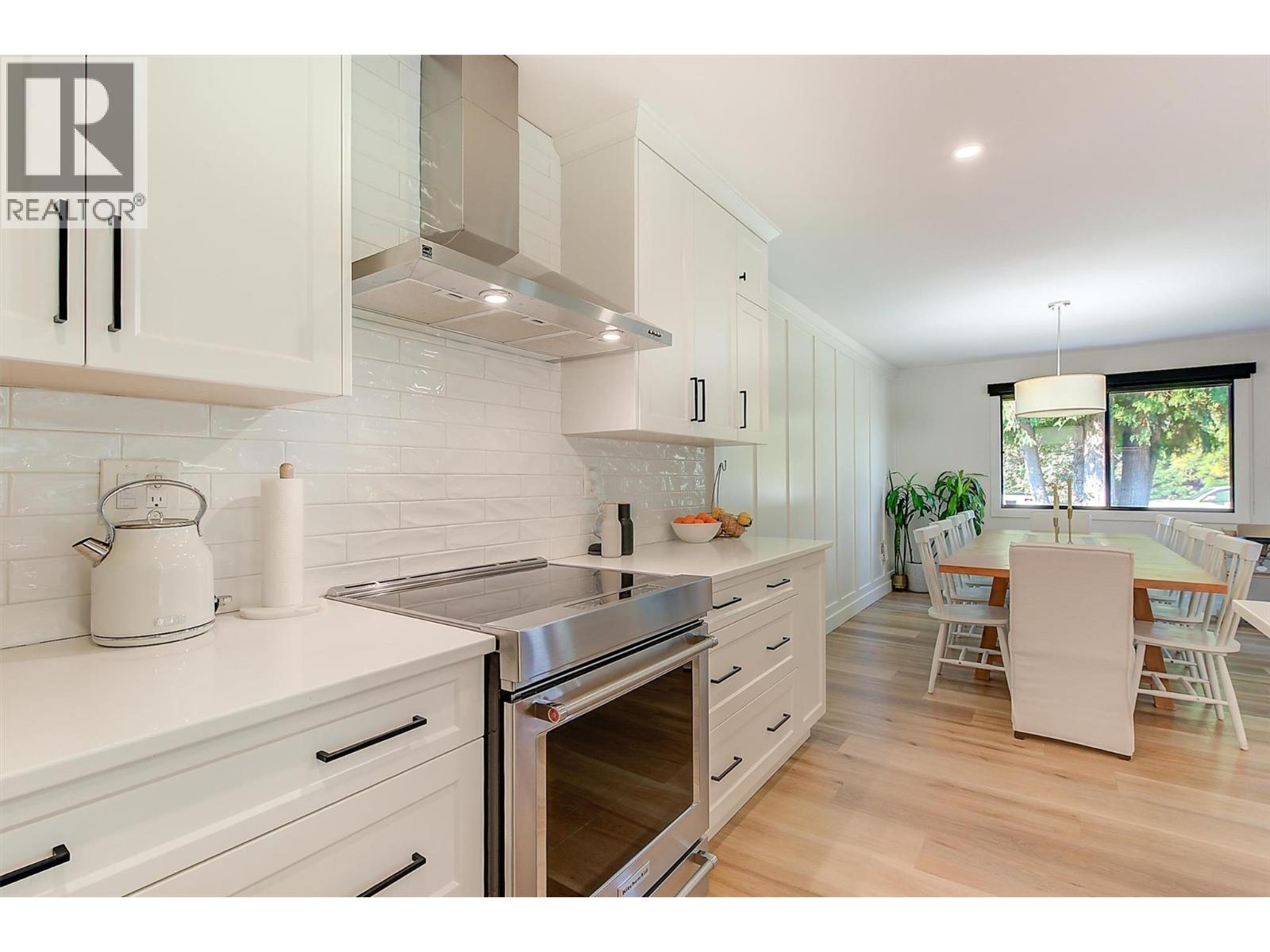 Picture for 3361 Hall  Road https://www.cirrealty.ca/reb/bc/0/10365620_17.jpg