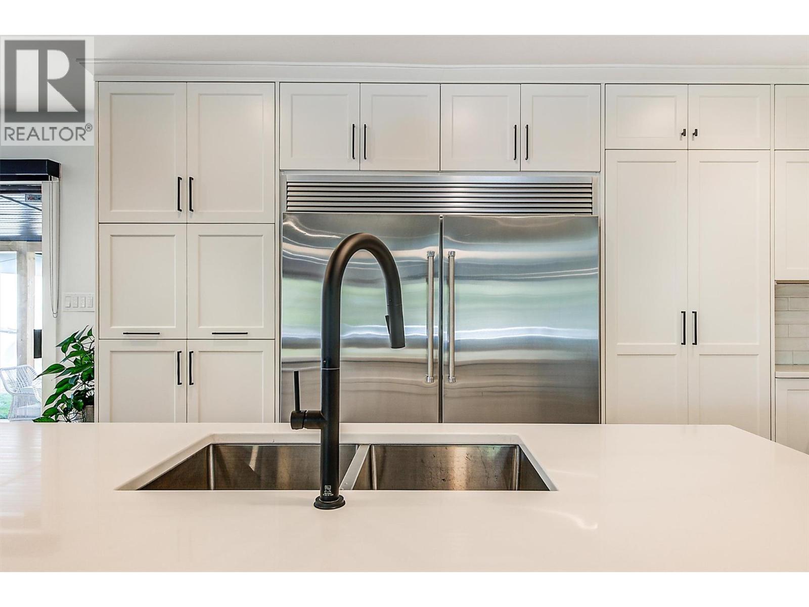 Picture for 3361 Hall  Road https://www.cirrealty.ca/reb/bc/0/10365620_24.jpg