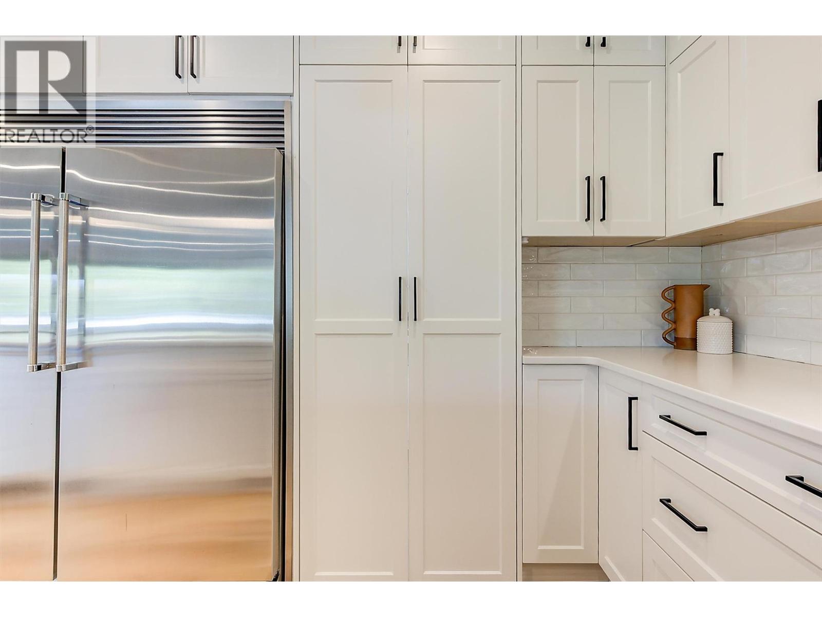 Picture for 3361 Hall  Road https://www.cirrealty.ca/reb/bc/0/10365620_28.jpg