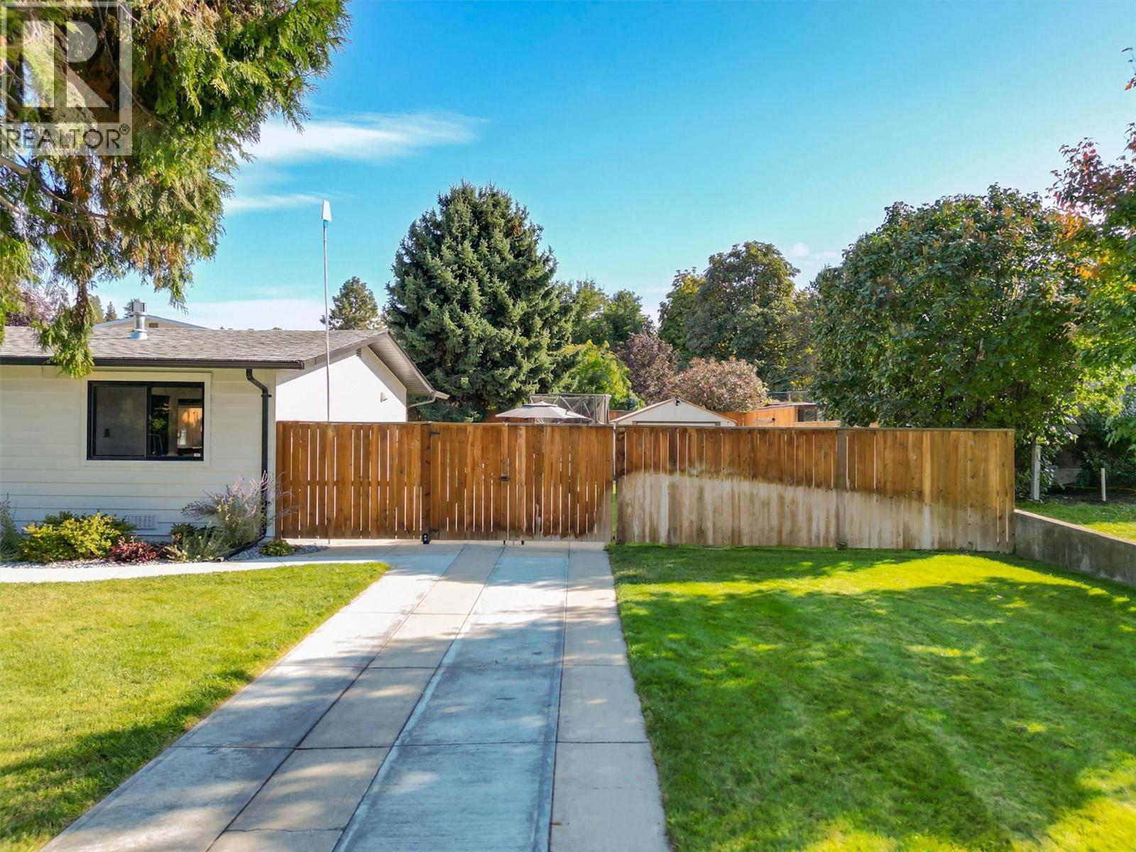 Picture for 3361 Hall  Road https://www.cirrealty.ca/reb/bc/0/10365620_43.jpg