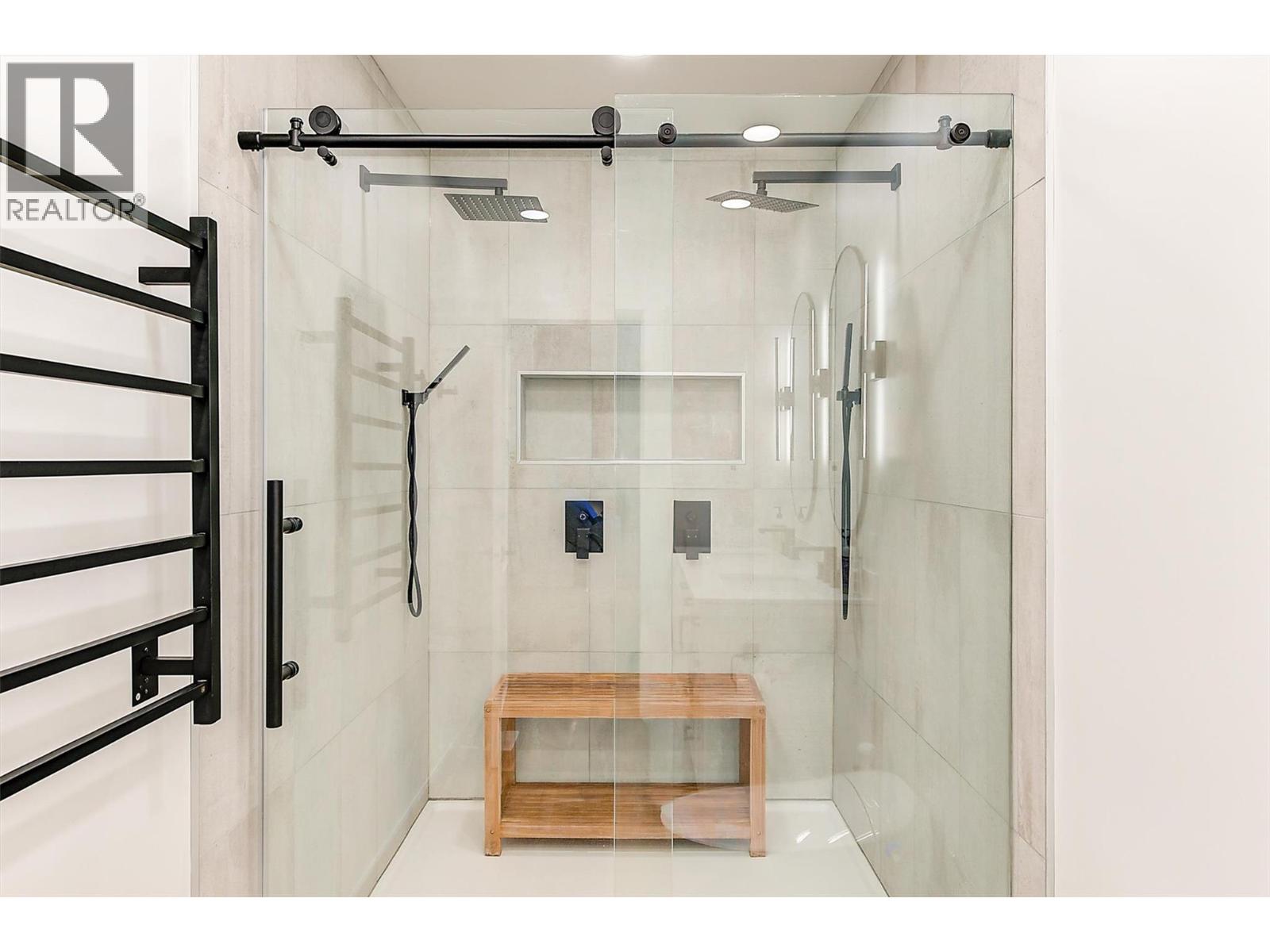 Picture for 3361 Hall  Road https://www.cirrealty.ca/reb/bc/0/10365620_50.jpg