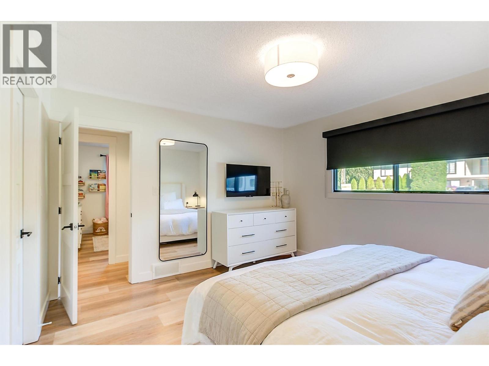 Picture for 3361 Hall  Road https://www.cirrealty.ca/reb/bc/0/10365620_52.jpg