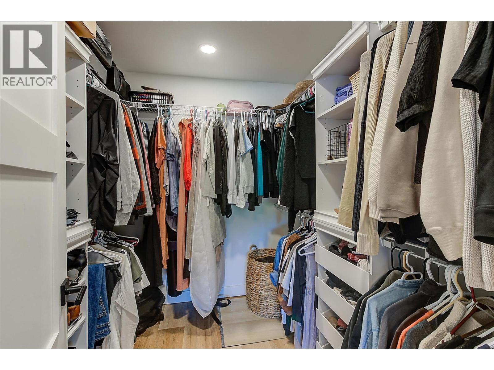 Picture for 3361 Hall  Road https://www.cirrealty.ca/reb/bc/0/10365620_53.jpg