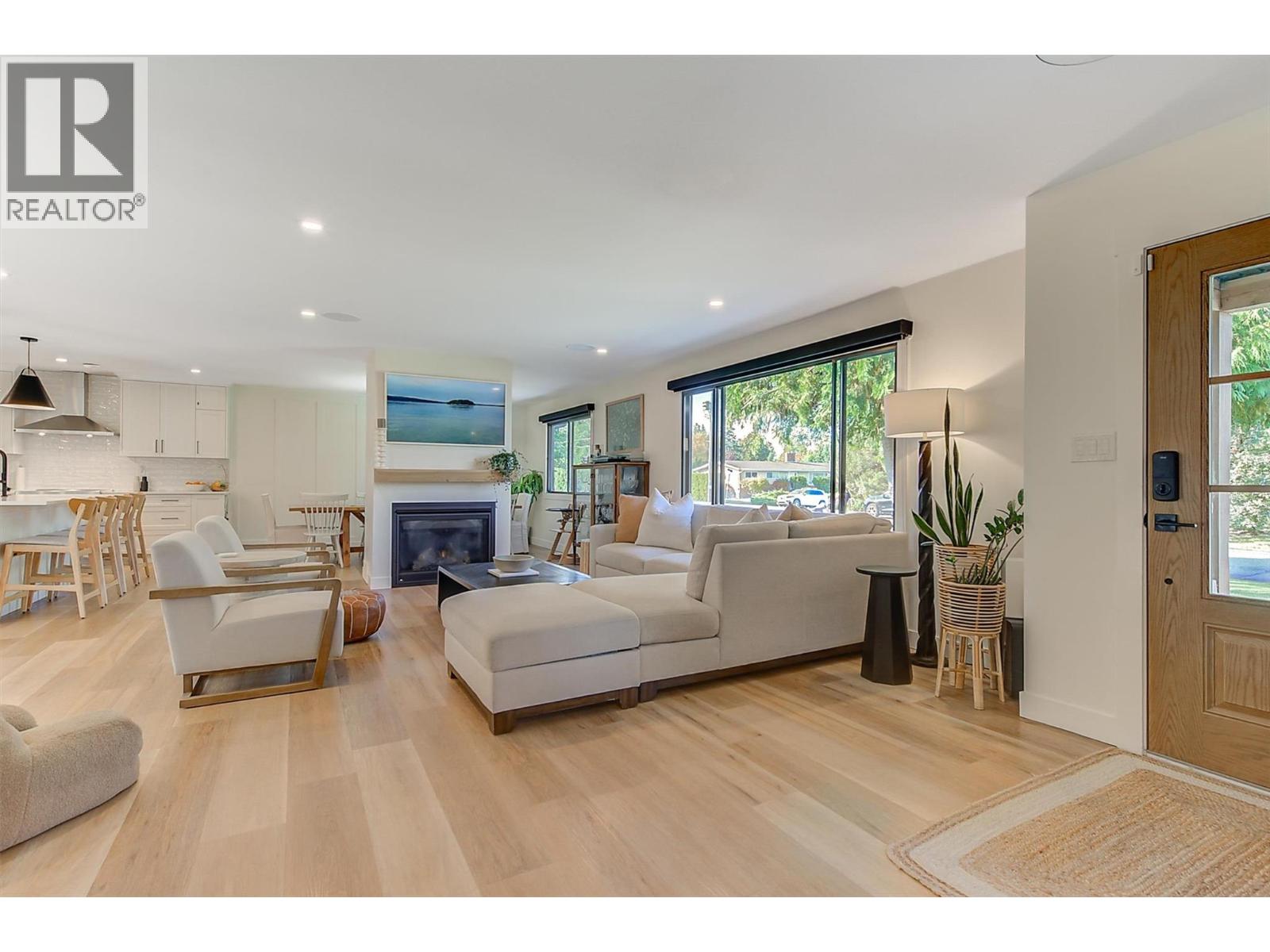 Picture for 3361 Hall  Road https://www.cirrealty.ca/reb/bc/0/10365620_63.jpg