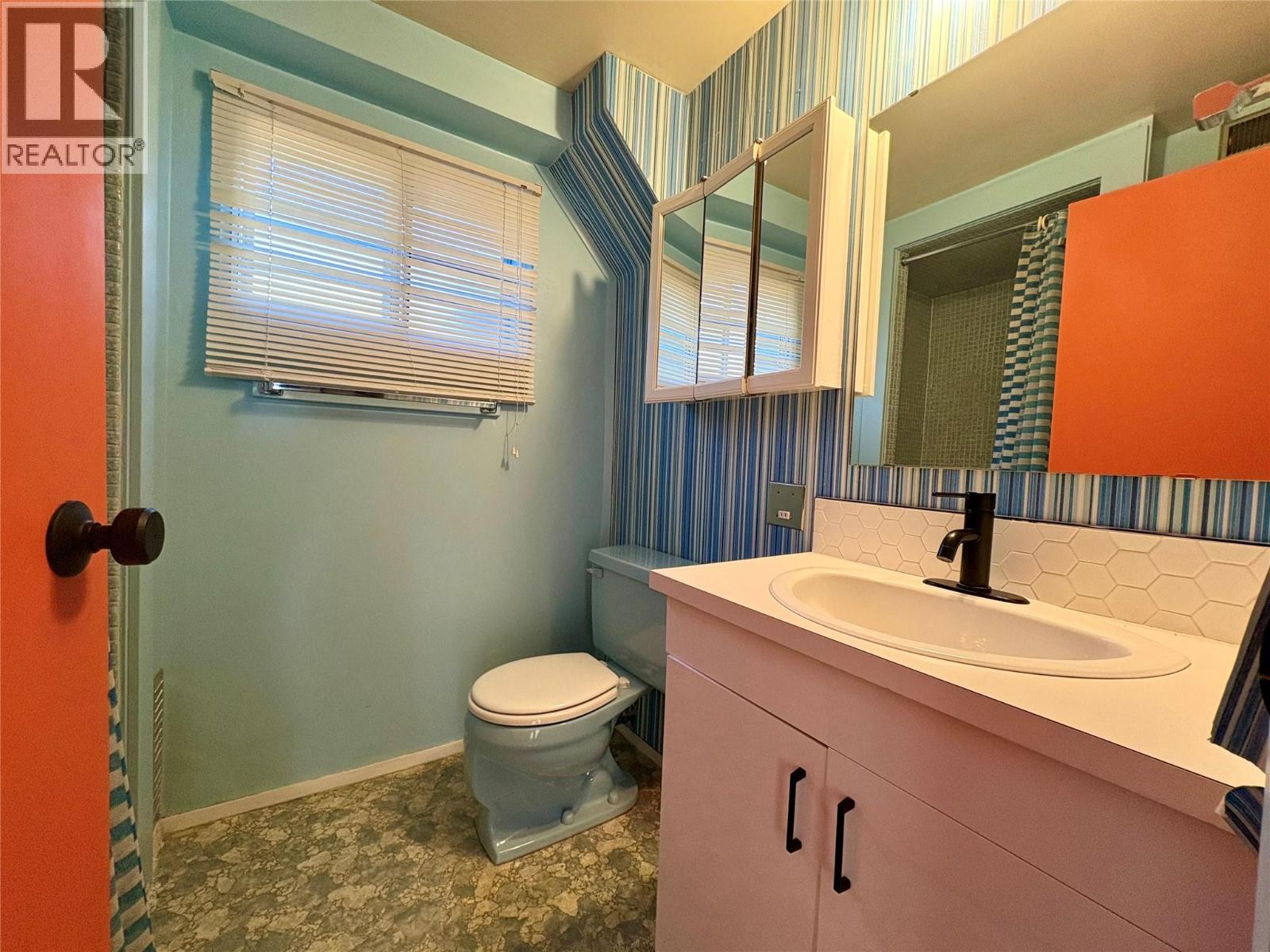 Picture for 1738 Smithson  Drive https://www.cirrealty.ca/reb/bc/0/10365870_20.jpg