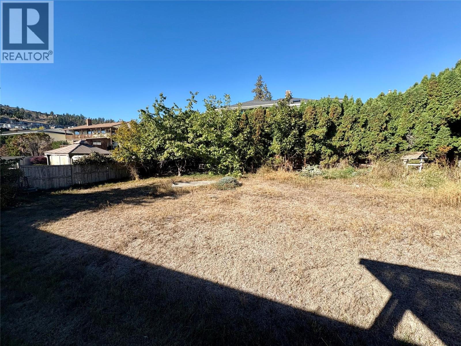 Picture for 1738 Smithson  Drive https://www.cirrealty.ca/reb/bc/0/10365870_24.jpg