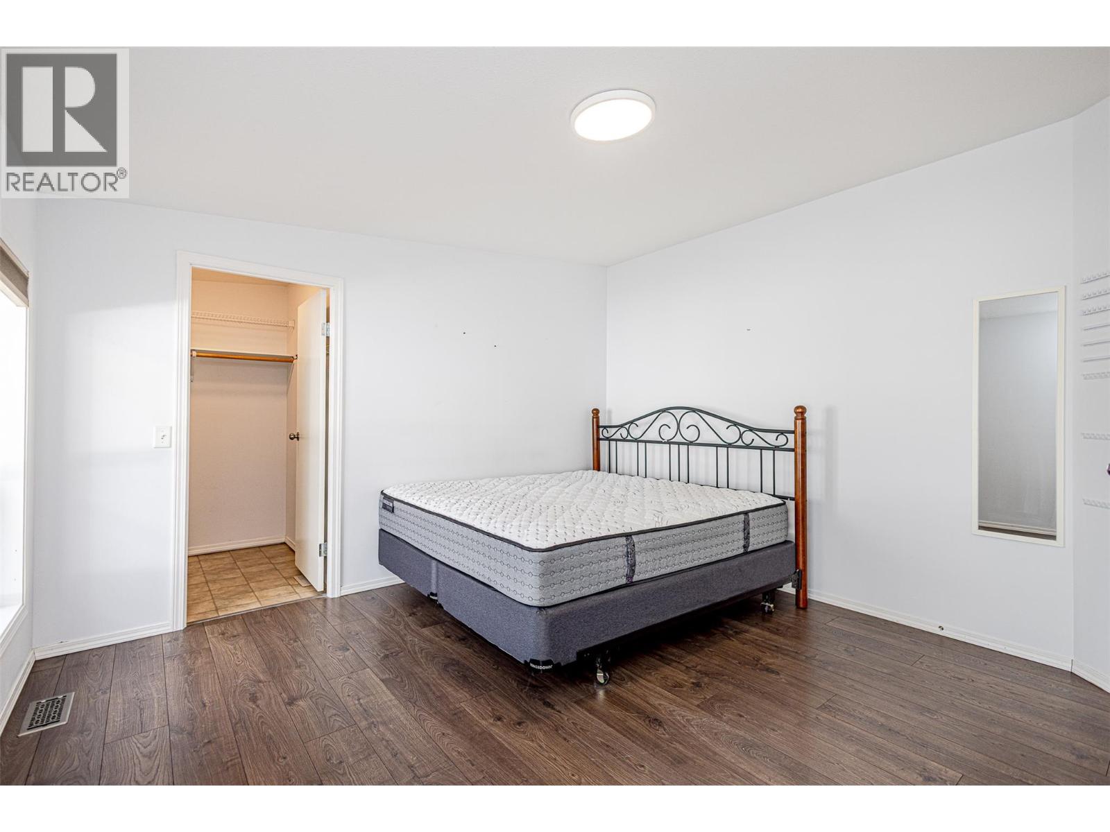 Picture for Unit #209, 1850 Shannon Lake  Road https://www.cirrealty.ca/reb/bc/0/10365890_11.jpg