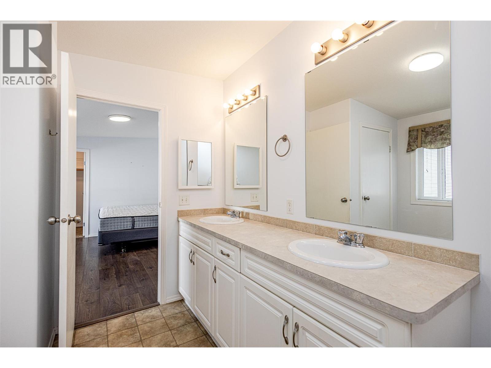 Picture for Unit #209, 1850 Shannon Lake  Road https://www.cirrealty.ca/reb/bc/0/10365890_16.jpg