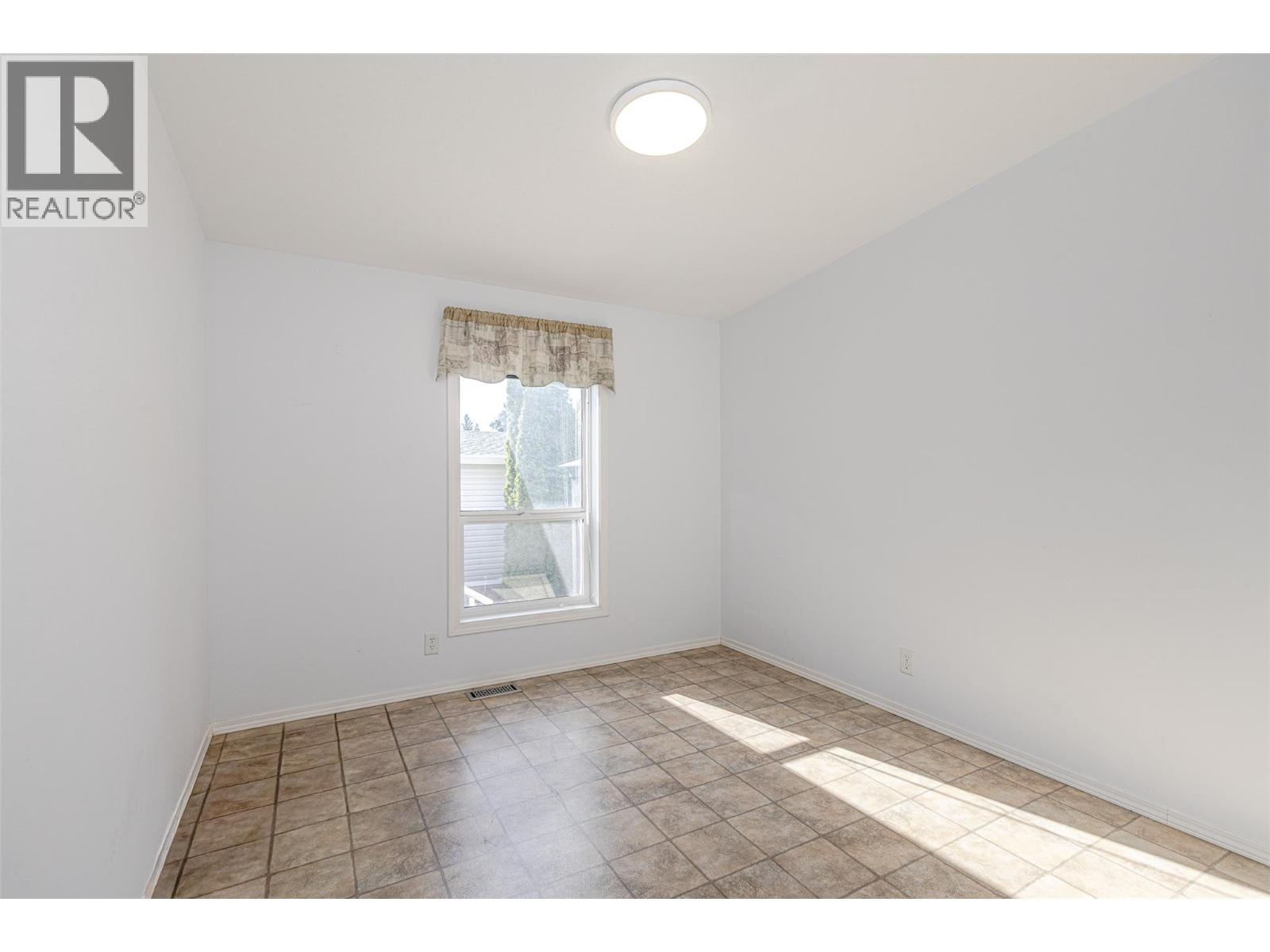 Picture for Unit #209, 1850 Shannon Lake  Road https://www.cirrealty.ca/reb/bc/0/10365890_21.jpg