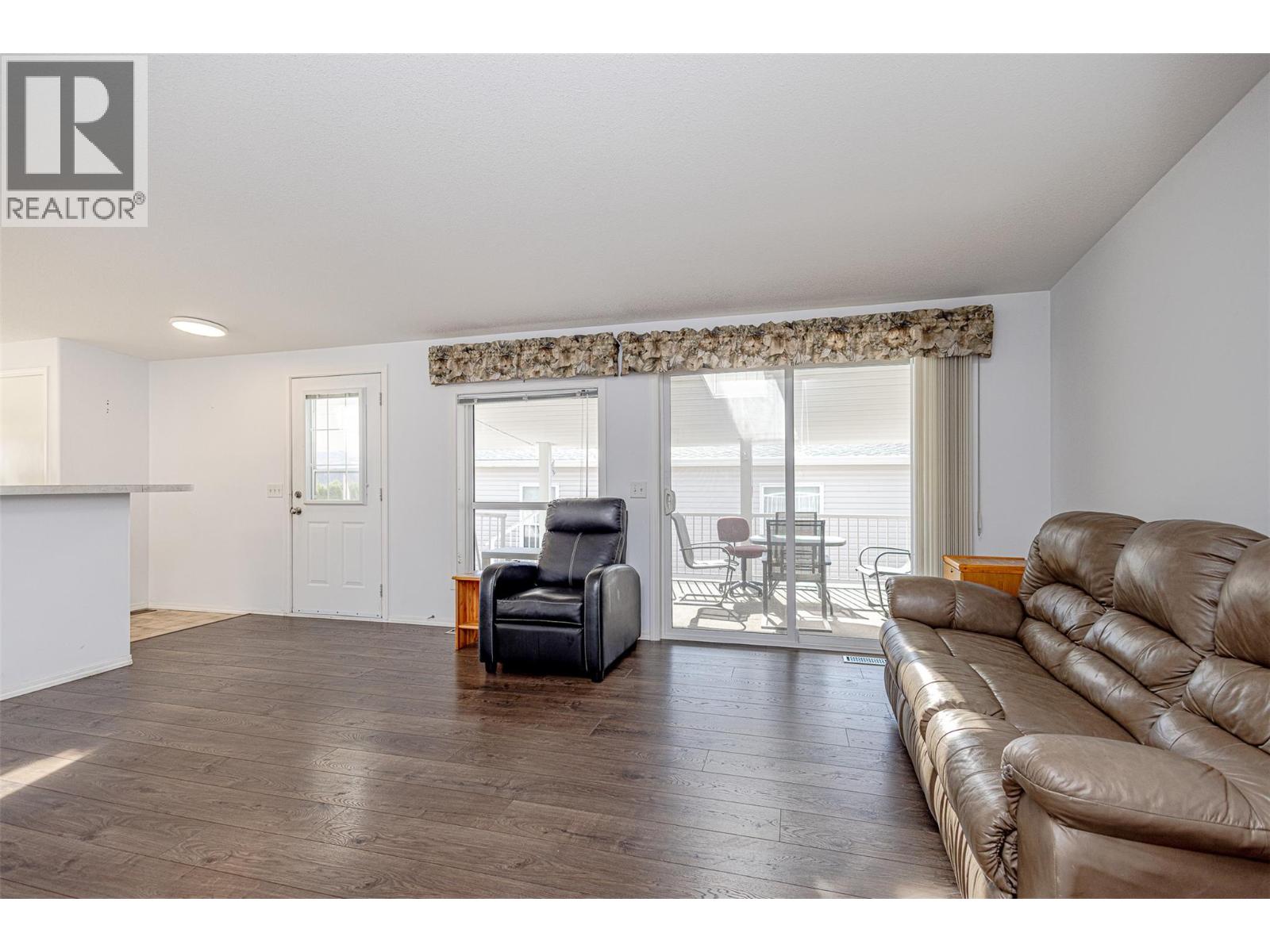 Picture for Unit #209, 1850 Shannon Lake  Road https://www.cirrealty.ca/reb/bc/0/10365890_25.jpg