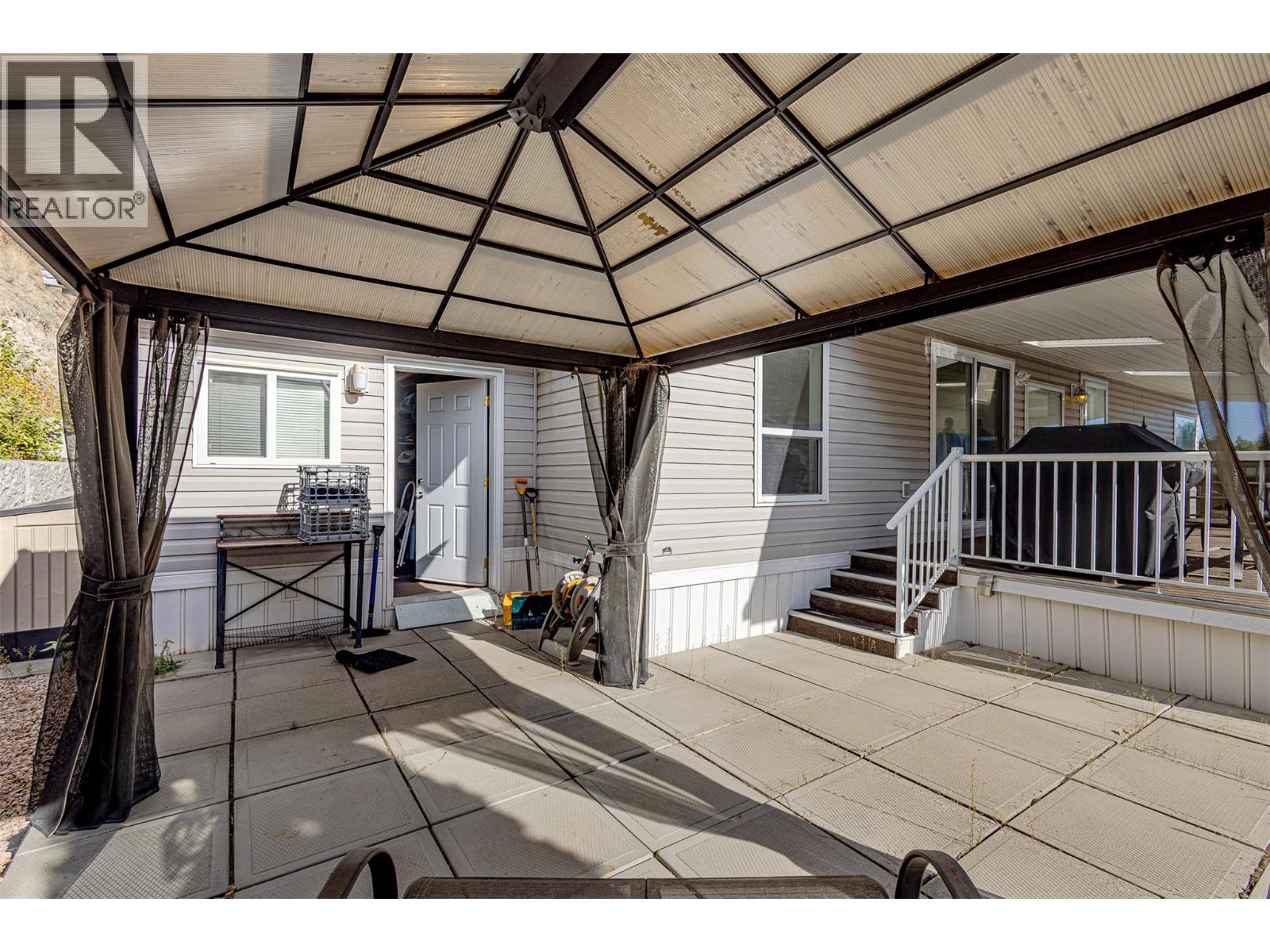 Picture for Unit #209, 1850 Shannon Lake  Road https://www.cirrealty.ca/reb/bc/0/10365890_28.jpg