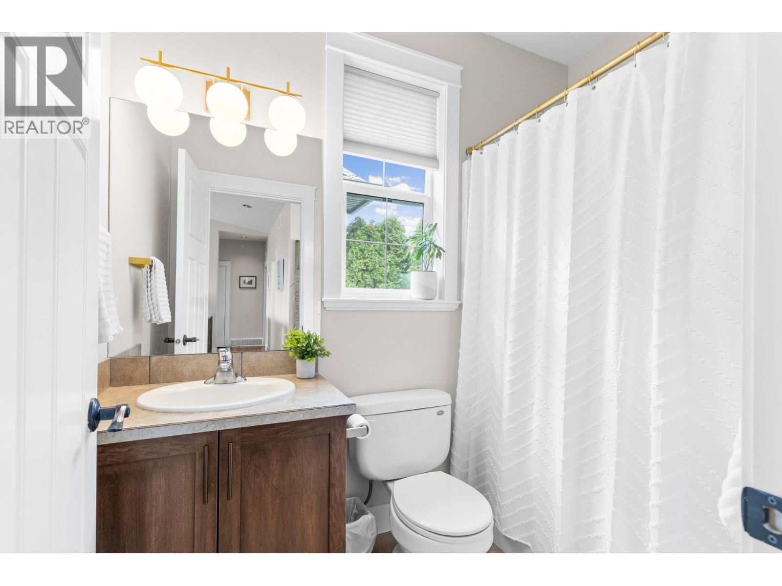 Picture for 2555 Tallus Ridge  Drive https://www.cirrealty.ca/reb/bc/0/10365920_29.jpg