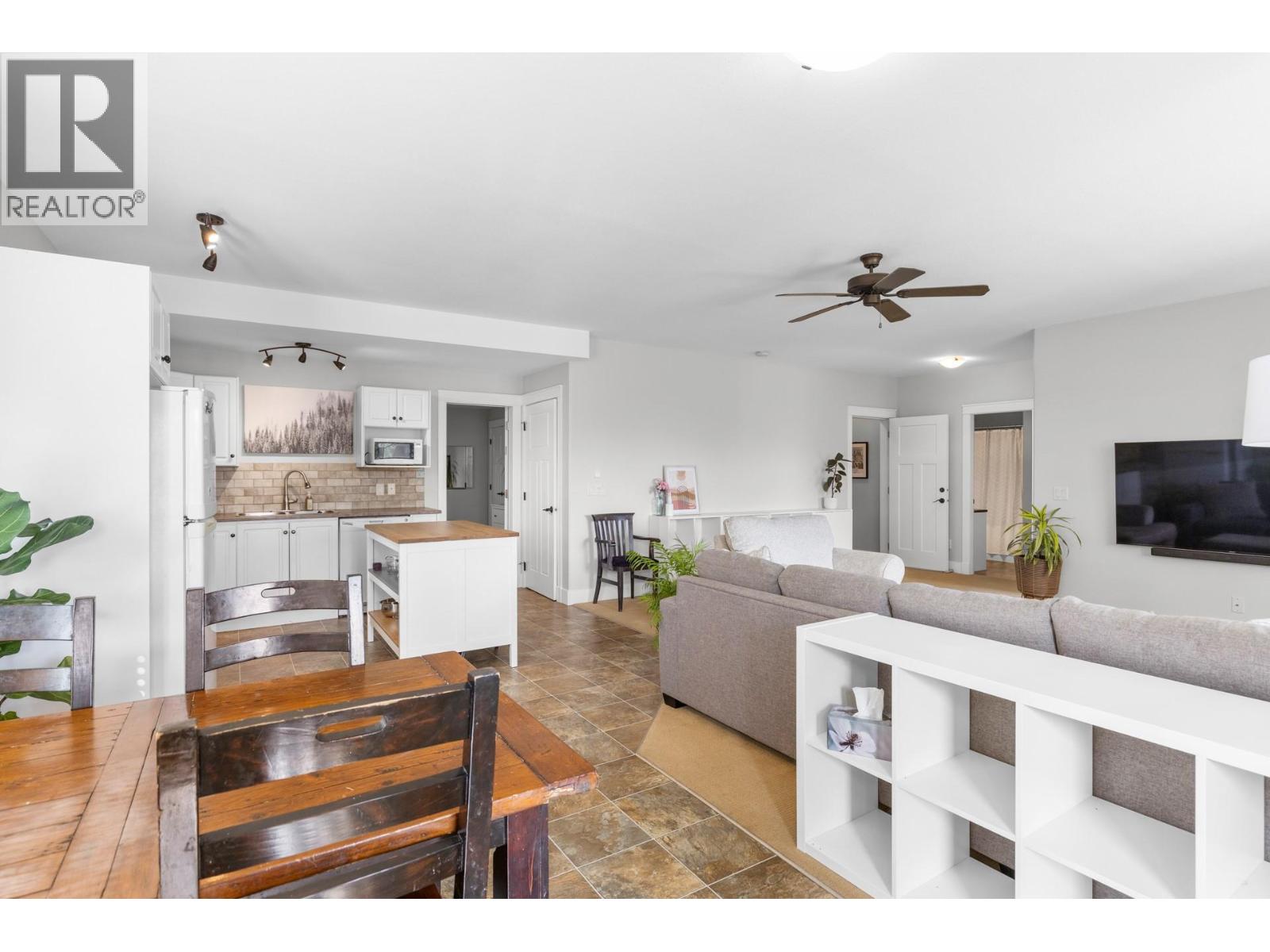 Picture for 2555 Tallus Ridge  Drive https://www.cirrealty.ca/reb/bc/0/10365920_43.jpg