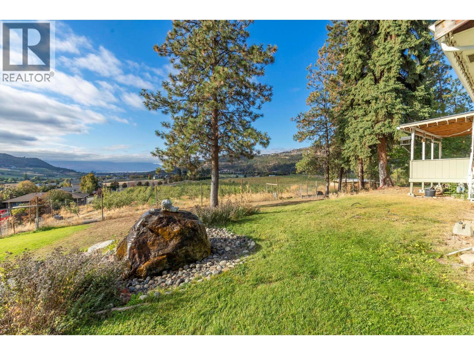 Picture for 590 Brenda  Road https://www.cirrealty.ca/reb/bc/0/10366090_26.jpg