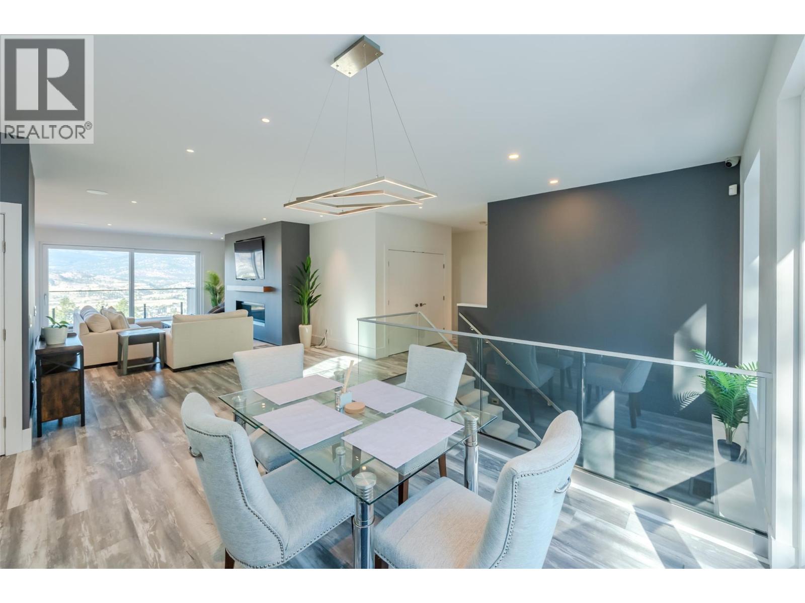 Picture for 2776 Hawthorn  Drive https://www.cirrealty.ca/reb/bc/0/10366160_28.jpg