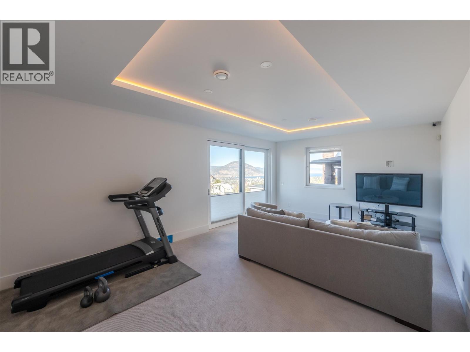 Picture for 2776 Hawthorn  Drive https://www.cirrealty.ca/reb/bc/0/10366160_65.jpg