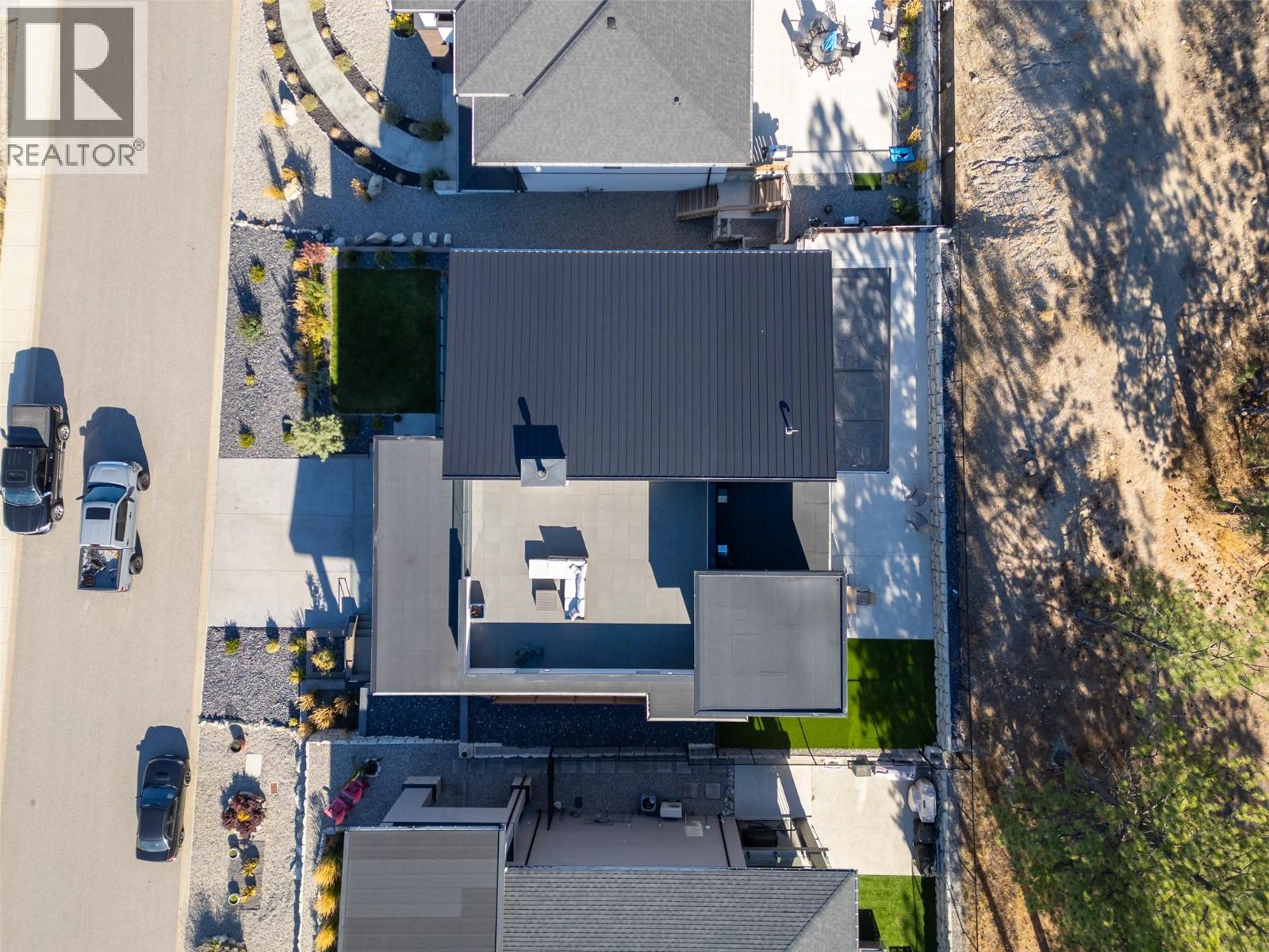 Picture for 2776 Hawthorn  Drive https://www.cirrealty.ca/reb/bc/0/10366160_83.jpg