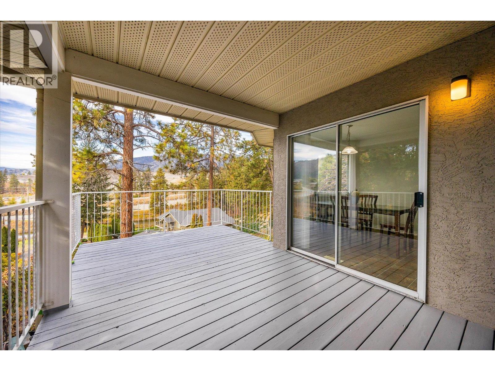 Picture for 2306 Devon  Court https://www.cirrealty.ca/reb/bc/0/10366200_10.jpg