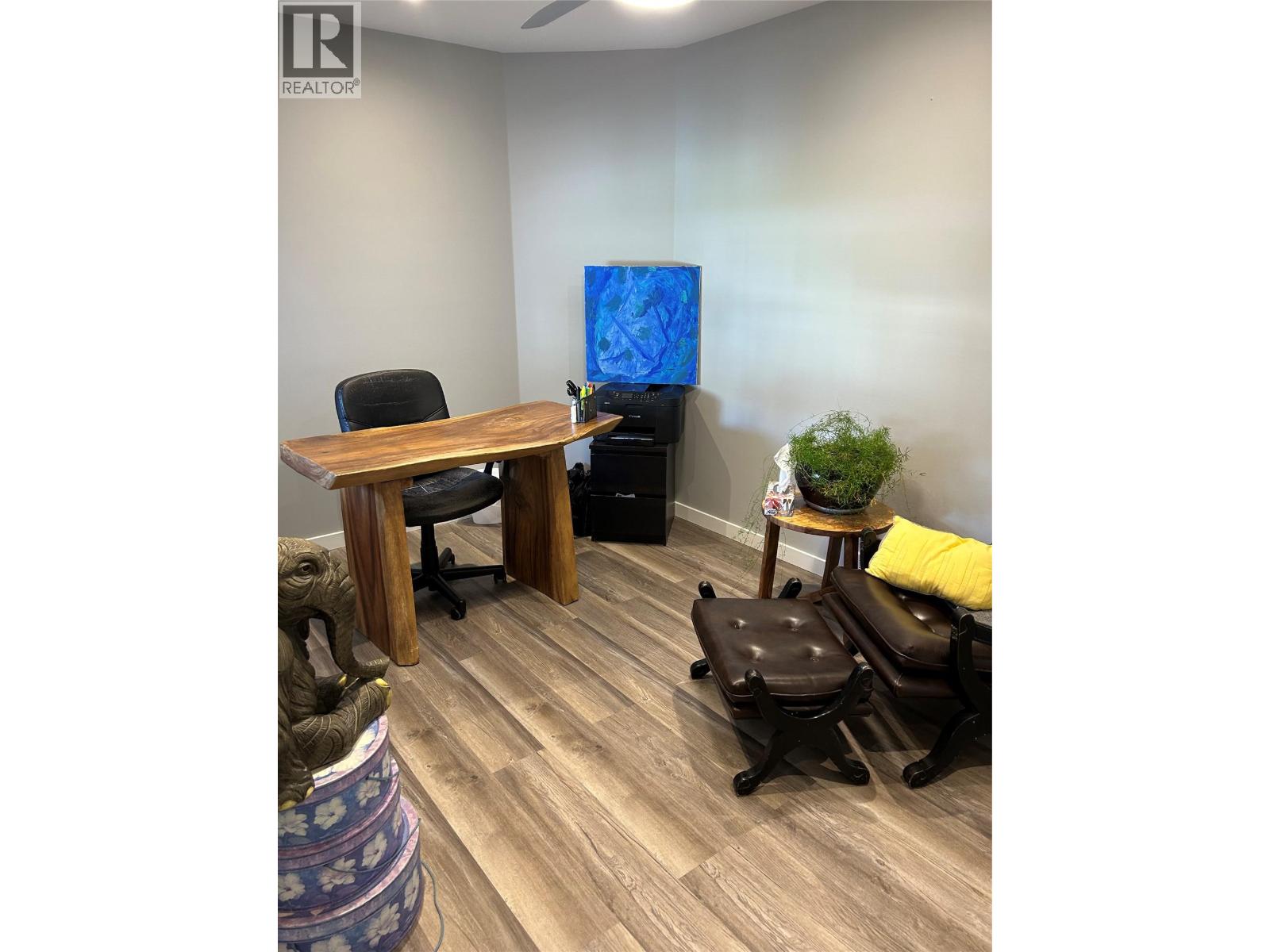 Picture for 38 BAYVIEW  Crescent https://www.cirrealty.ca/reb/bc/0/10366240_29.jpg