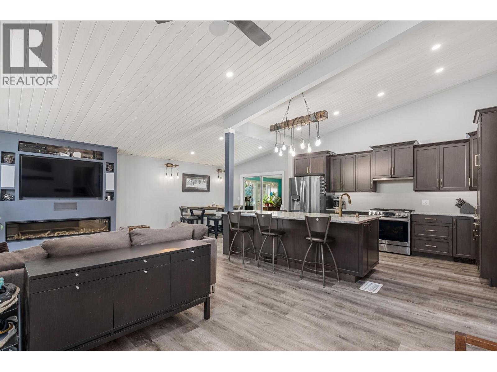 Picture for 1532 Pinehurst  Crescent