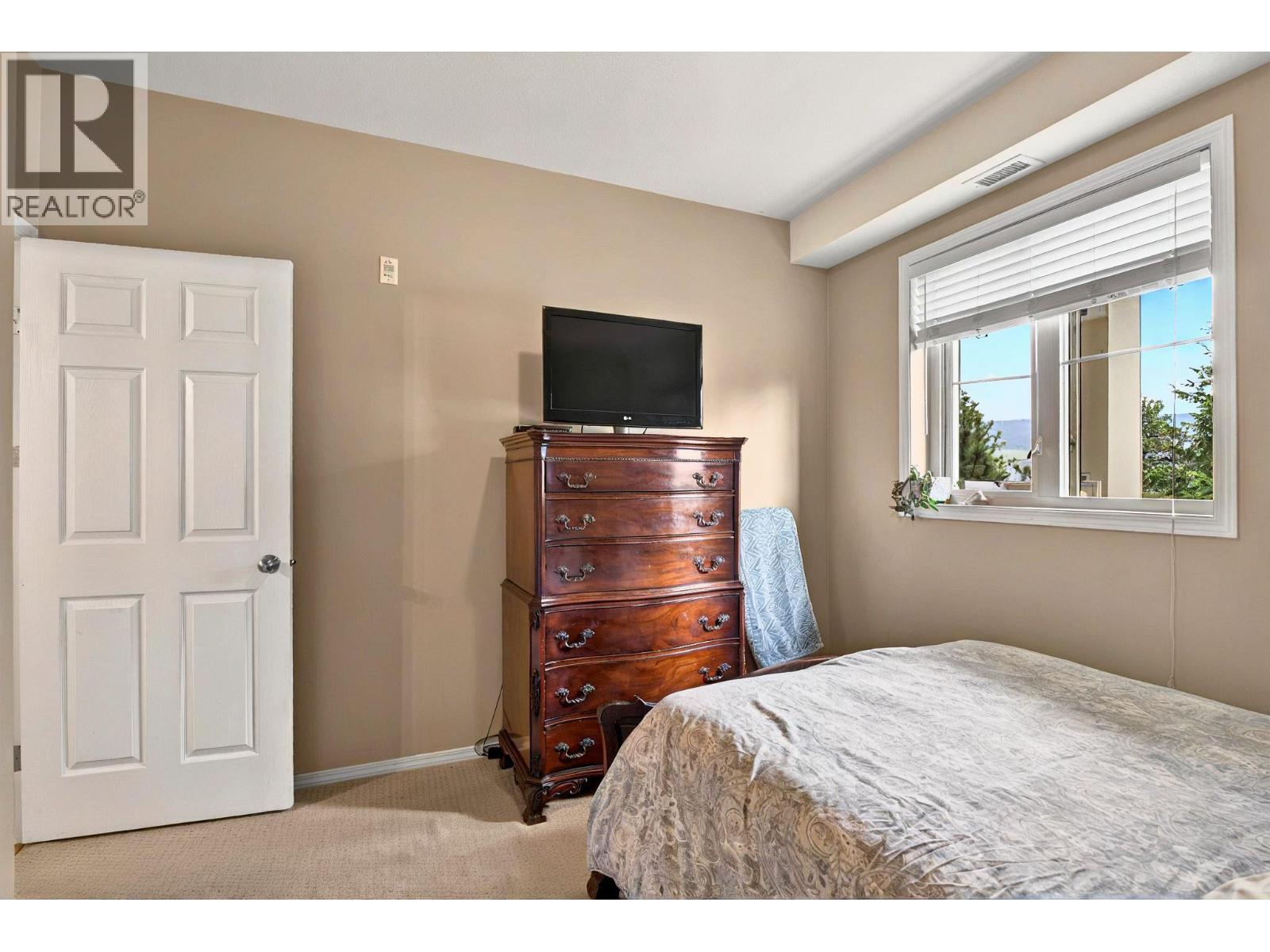 Picture for Unit #2206, 1873 Country Club  Drive https://www.cirrealty.ca/reb/bc/0/10366280_15.jpg