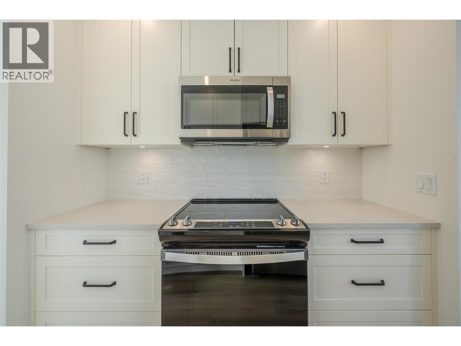 Picture for Unit #102, 795 Ontario  Street https://www.cirrealty.ca/reb/bc/0/10366290_11.jpg