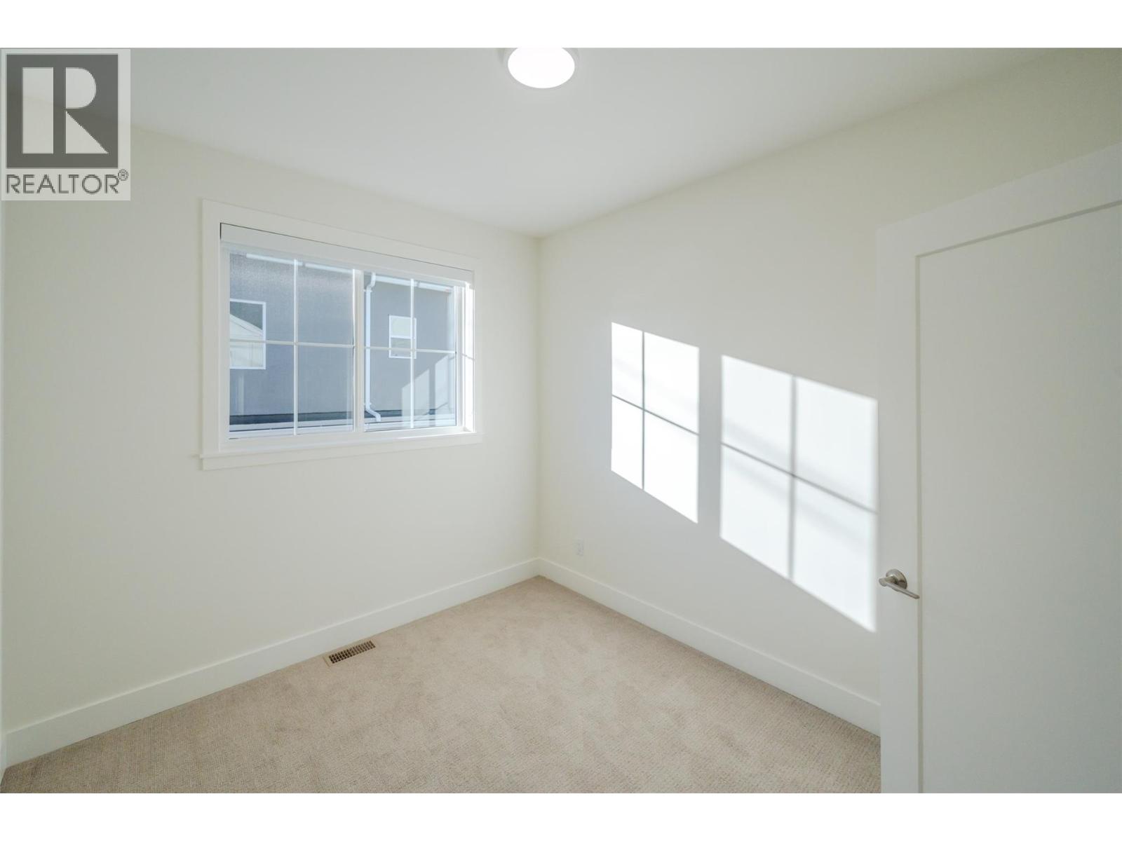 Picture for Unit #102, 795 Ontario  Street https://www.cirrealty.ca/reb/bc/0/10366290_17.jpg