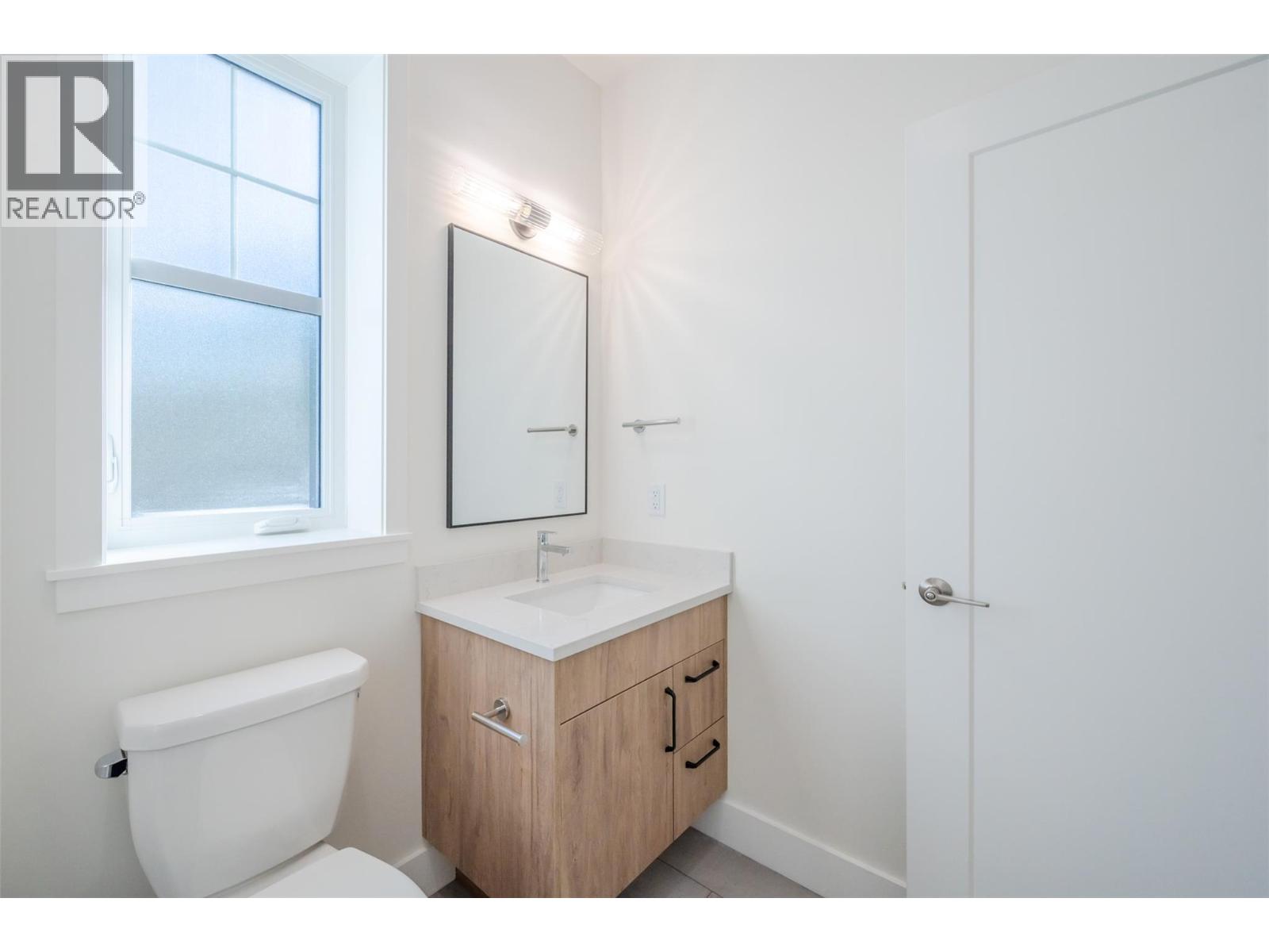 Picture for Unit #102, 795 Ontario  Street https://www.cirrealty.ca/reb/bc/0/10366290_21.jpg