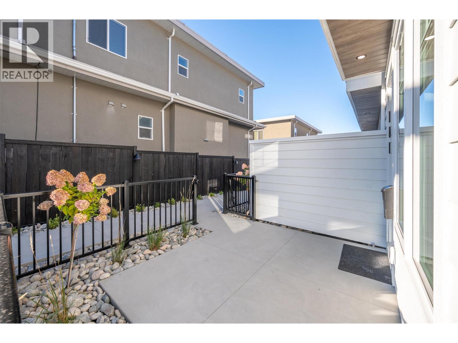 Picture for Unit #102, 795 Ontario  Street https://www.cirrealty.ca/reb/bc/0/10366290_35.jpg