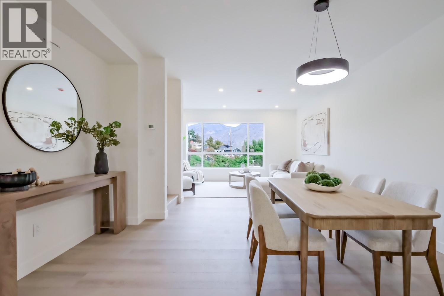 Picture for Unit #14, 4601 97th  Street https://www.cirrealty.ca/reb/bc/0/10366390_11.jpg