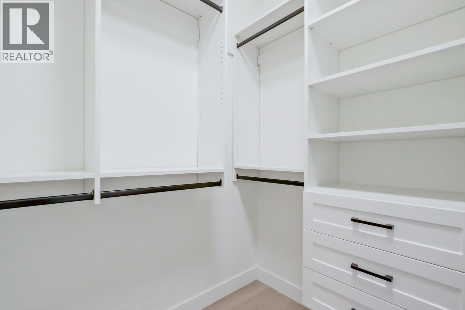 Picture for Unit #14, 4601 97th  Street https://www.cirrealty.ca/reb/bc/0/10366390_17.jpg