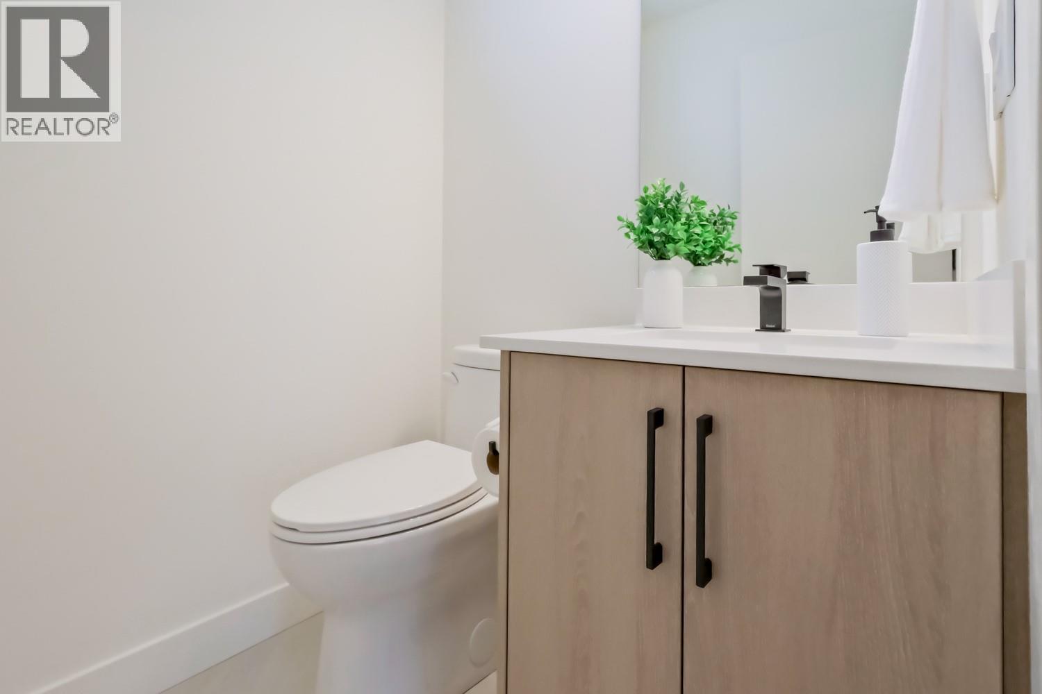 Picture for Unit #14, 4601 97th  Street https://www.cirrealty.ca/reb/bc/0/10366390_36.jpg