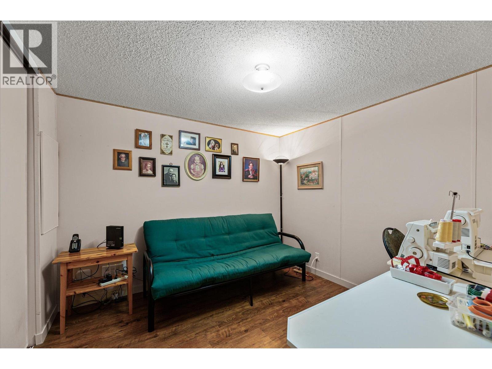 Picture for Unit #110, 1850 Shannon Lake  Road https://www.cirrealty.ca/reb/bc/0/10366400_14.jpg