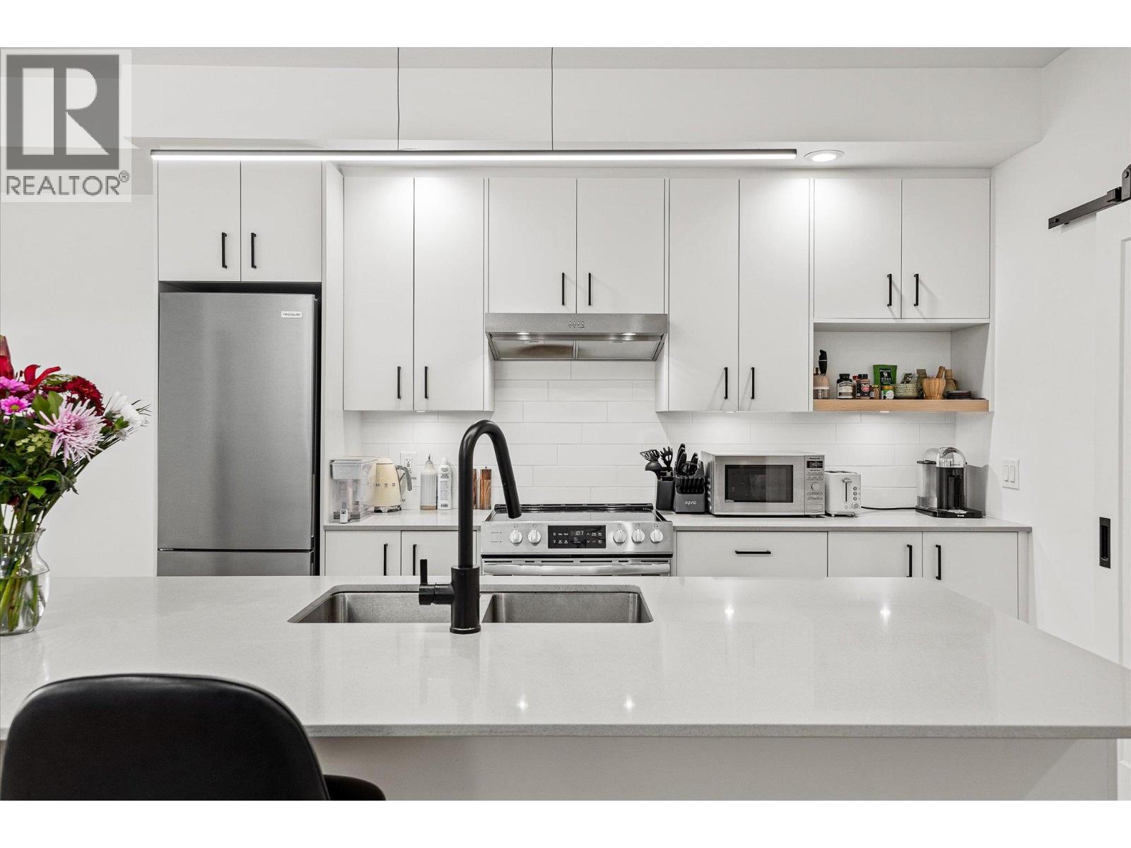 Picture for Unit #313, 660 Cawston  Avenue