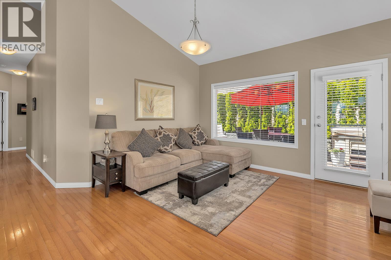 Picture for 2040 Spyglass  Way https://www.cirrealty.ca/reb/bc/0/10366620_24.jpg