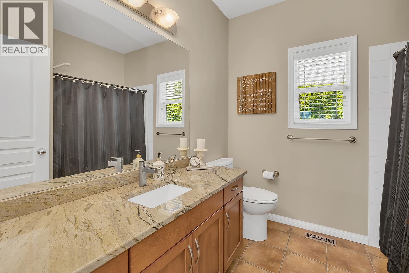 Picture for 2040 Spyglass  Way https://www.cirrealty.ca/reb/bc/0/10366620_32.jpg